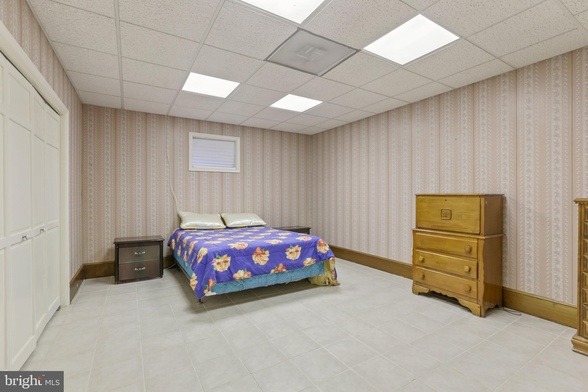 FAIRWOOD ACRES - Residential