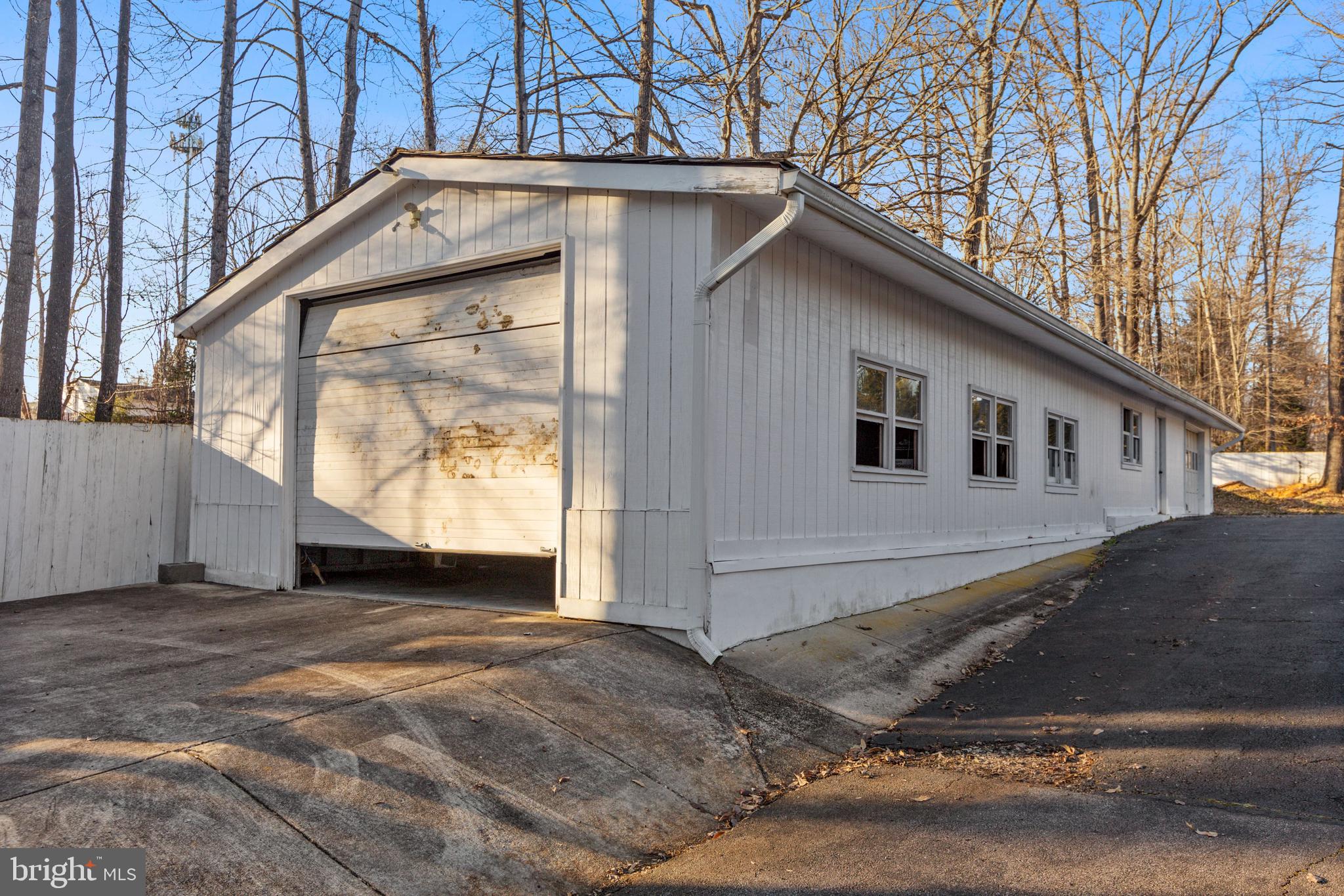 FAIRWOOD ACRES - Residential