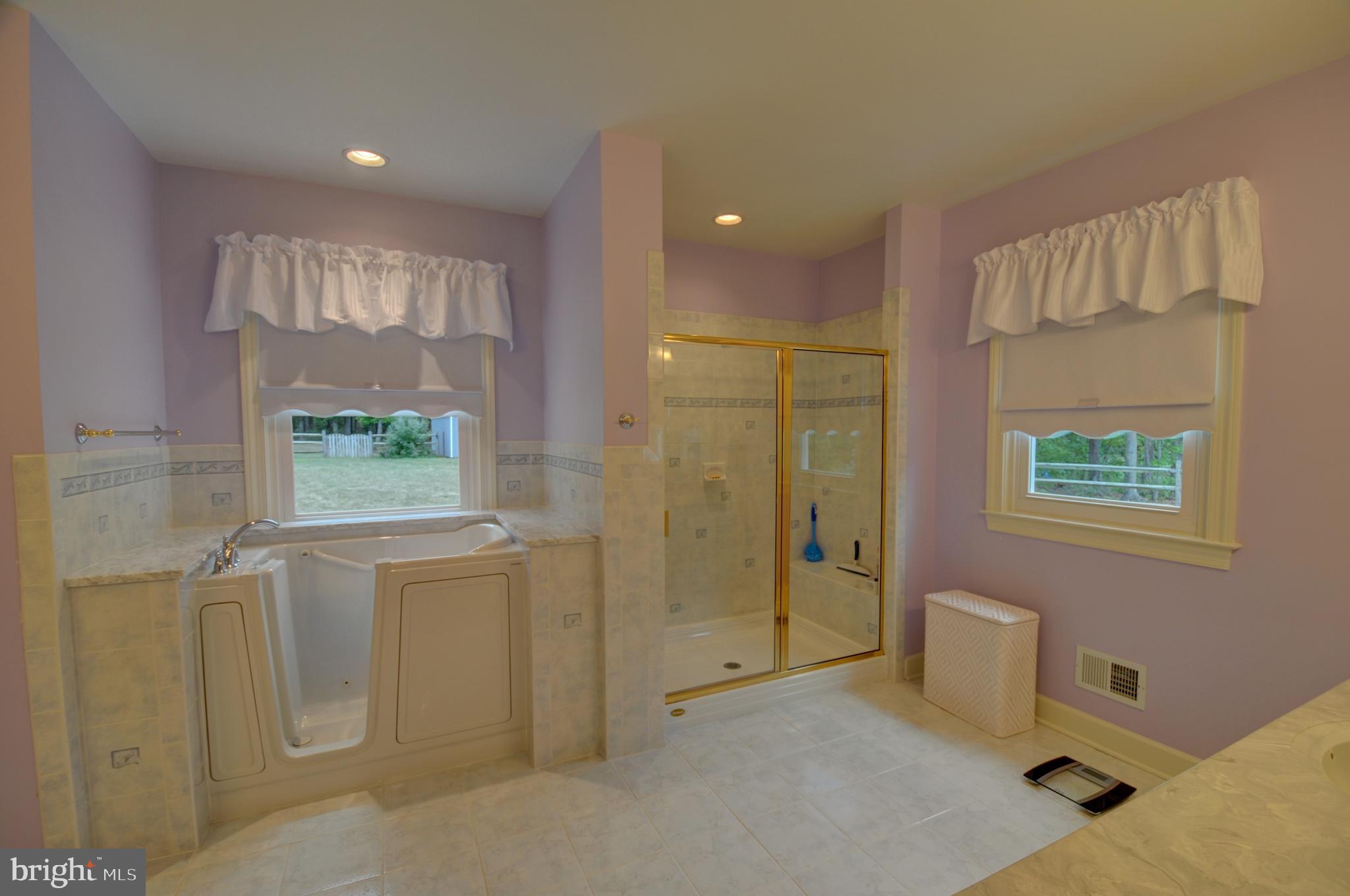 RELIANCE WOODS - Residential