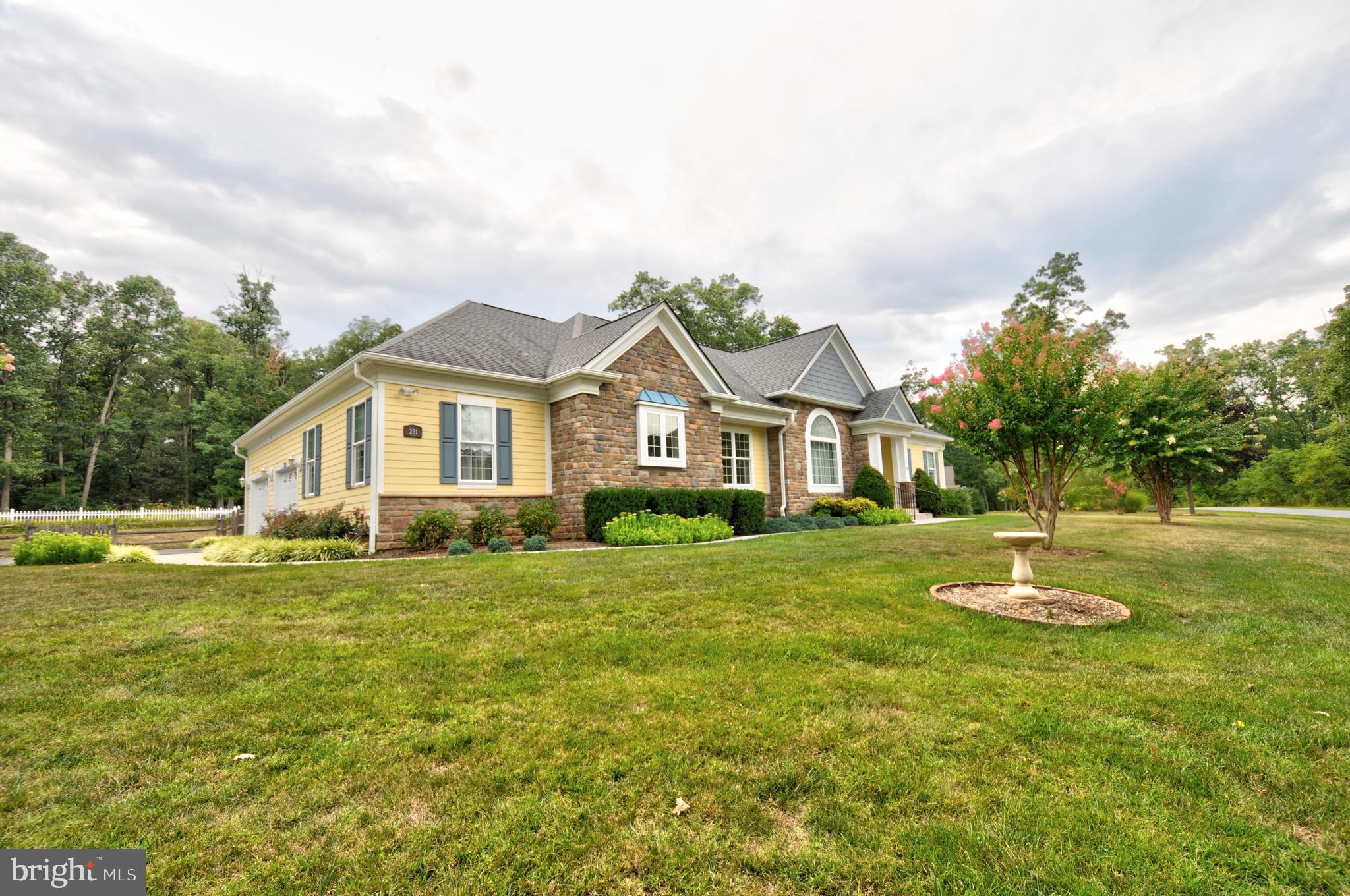 RELIANCE WOODS - Residential