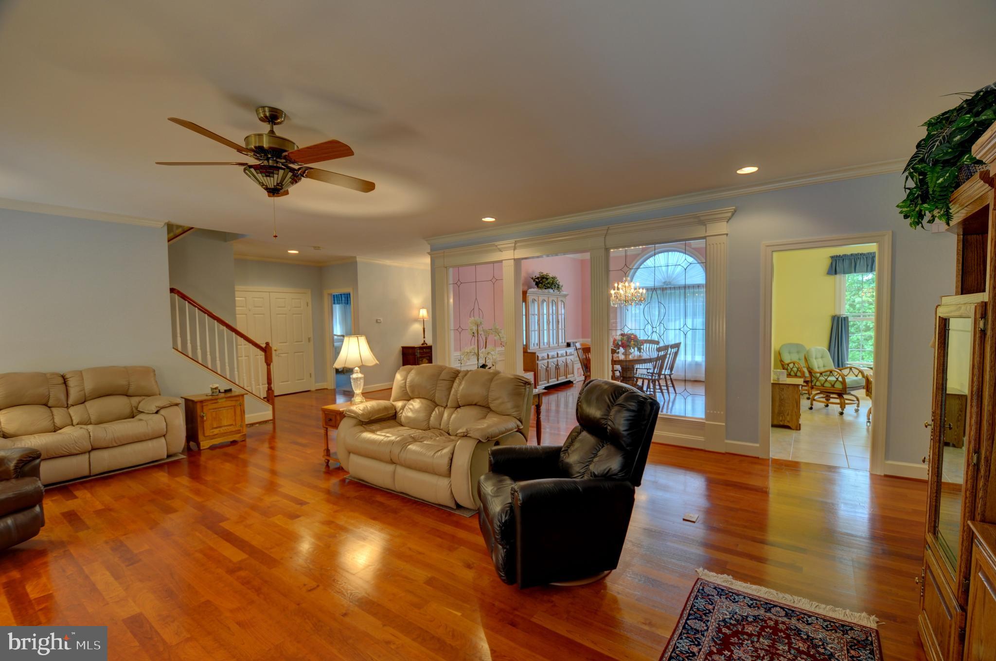 RELIANCE WOODS - Residential