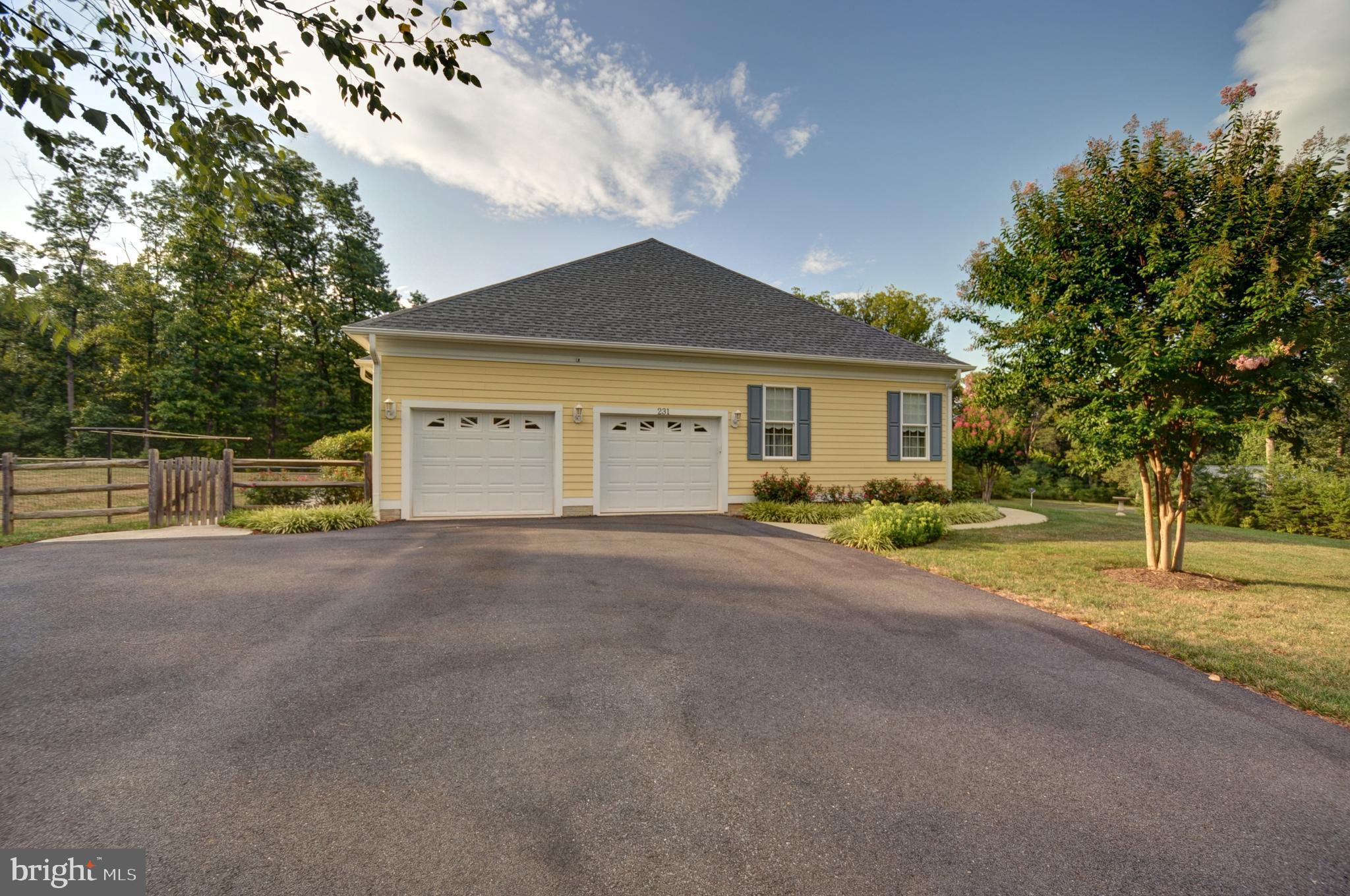 RELIANCE WOODS - Residential