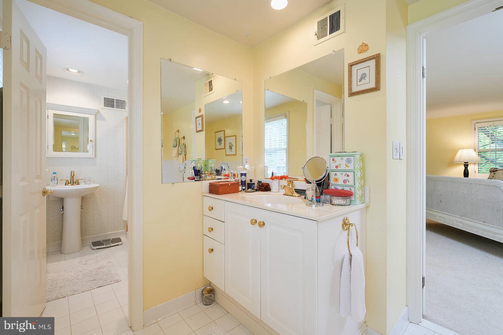 OLD FARM - Residential