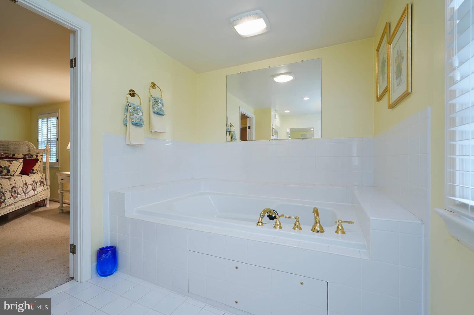 OLD FARM - Residential