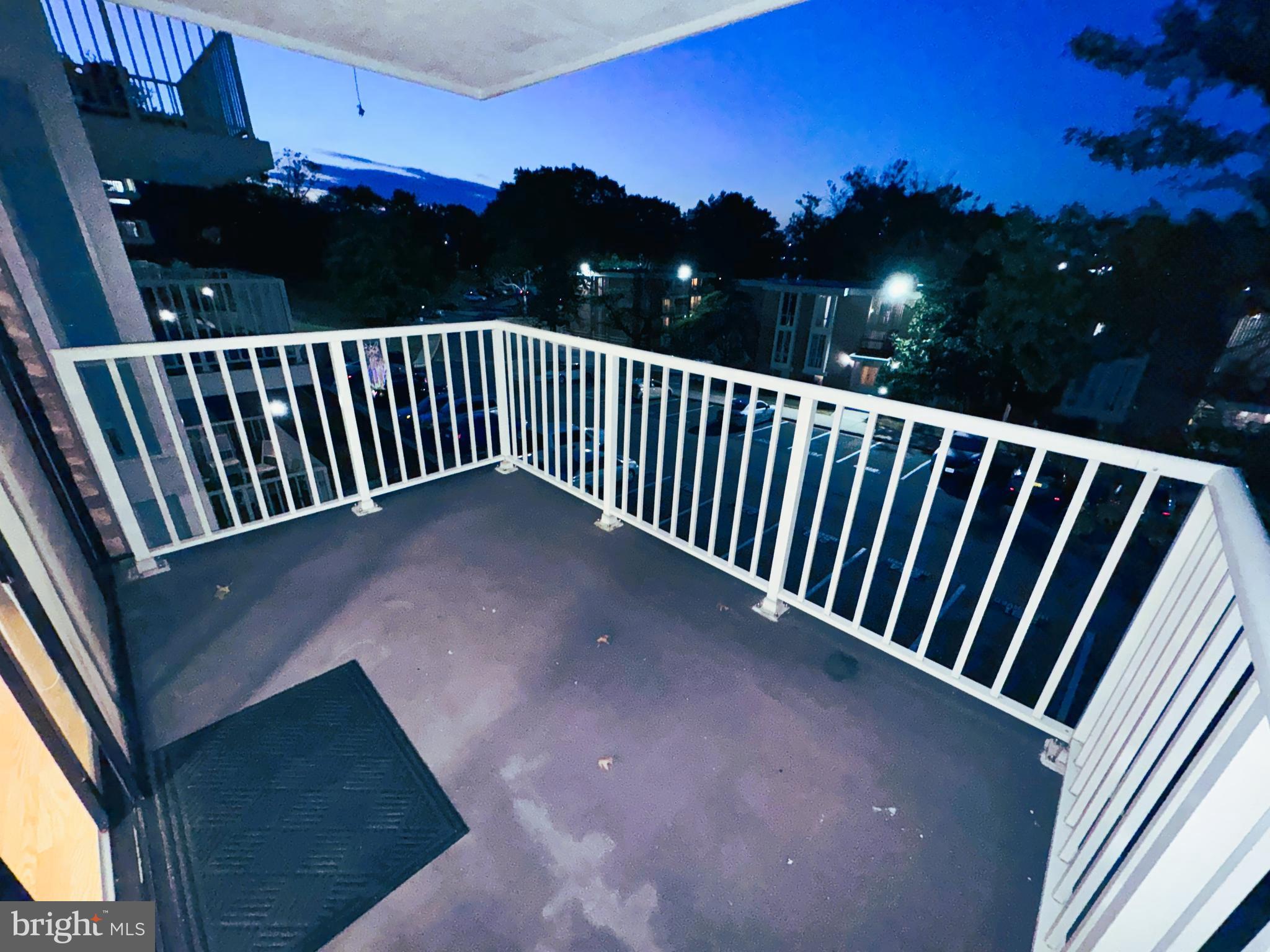 HUNTINGTON CLUB - Residential Lease