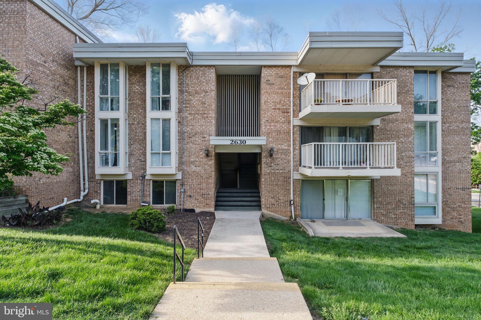 HUNTINGTON CLUB - Residential Lease