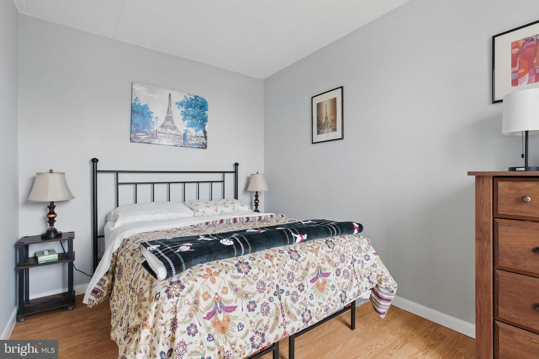 HUNTINGTON CLUB - Residential Lease