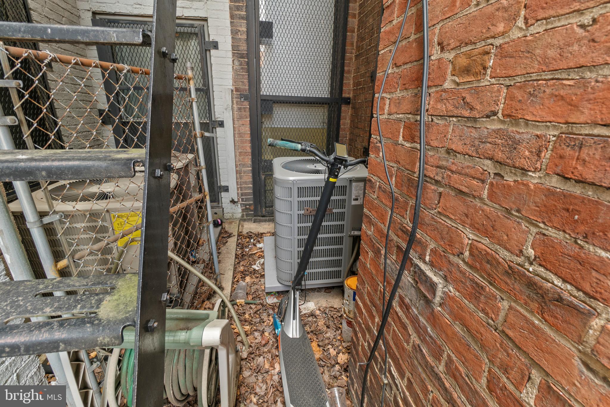 CHARLES VILLAGE - Commercial Sale