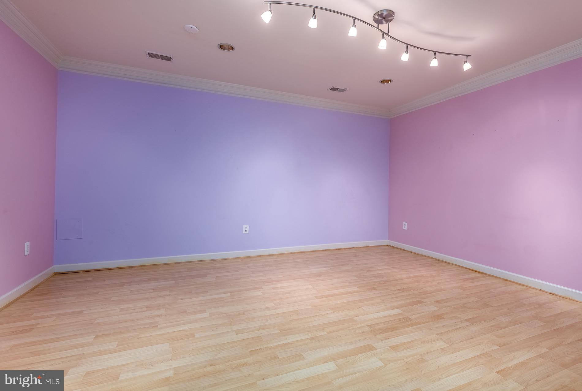 AVONDALE GLEN - Residential