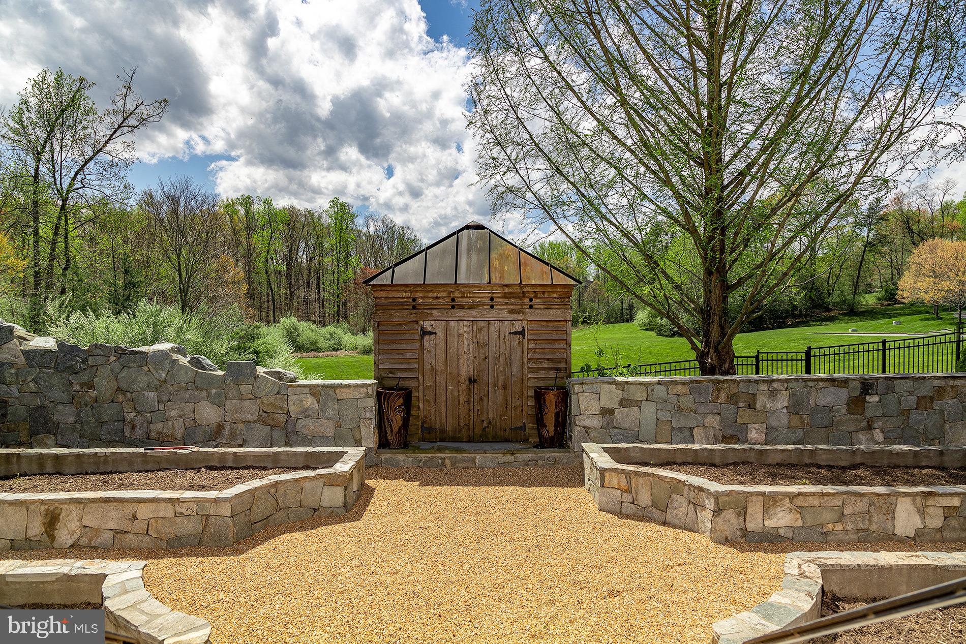 AVONDALE GLEN - Residential