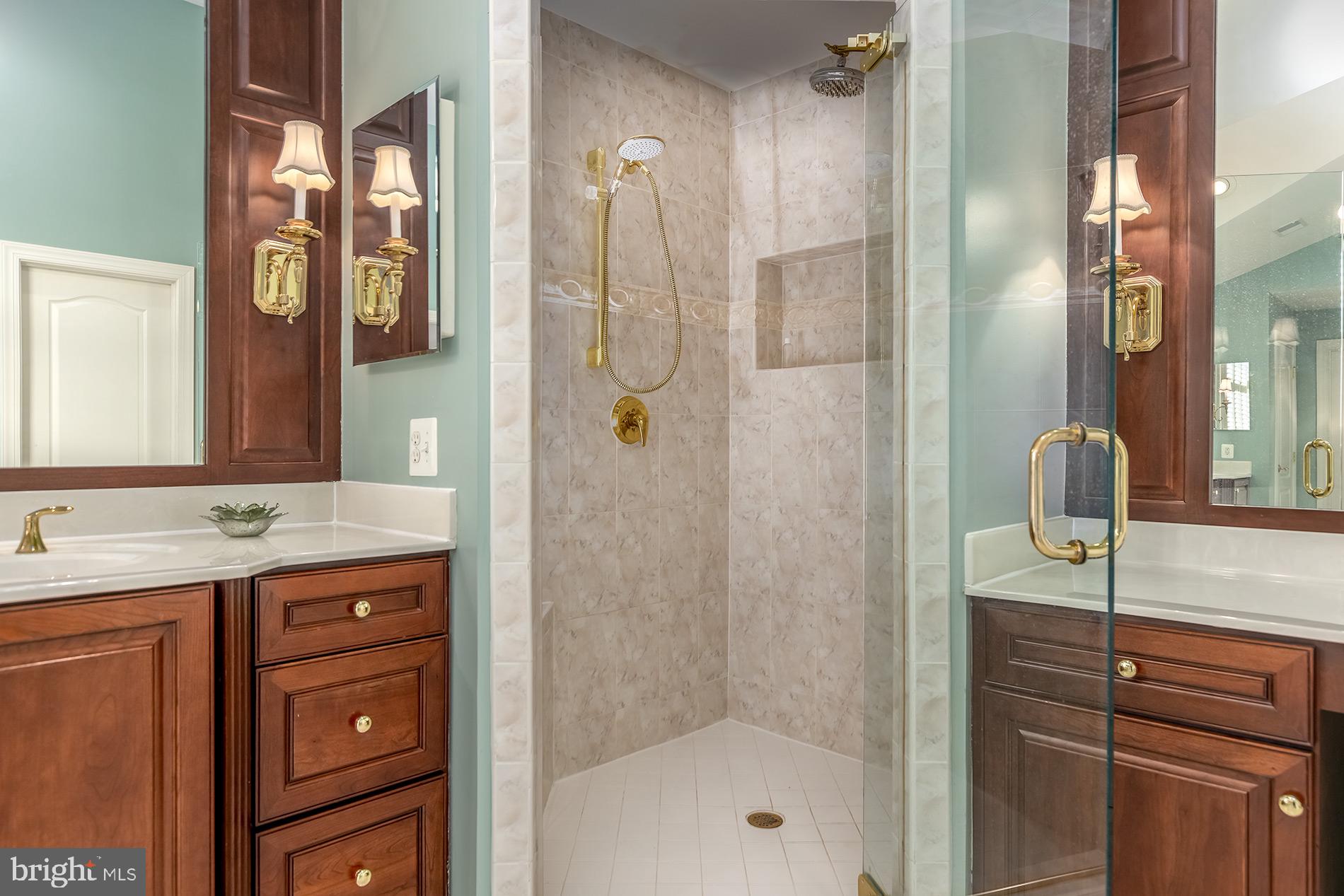 AVONDALE GLEN - Residential