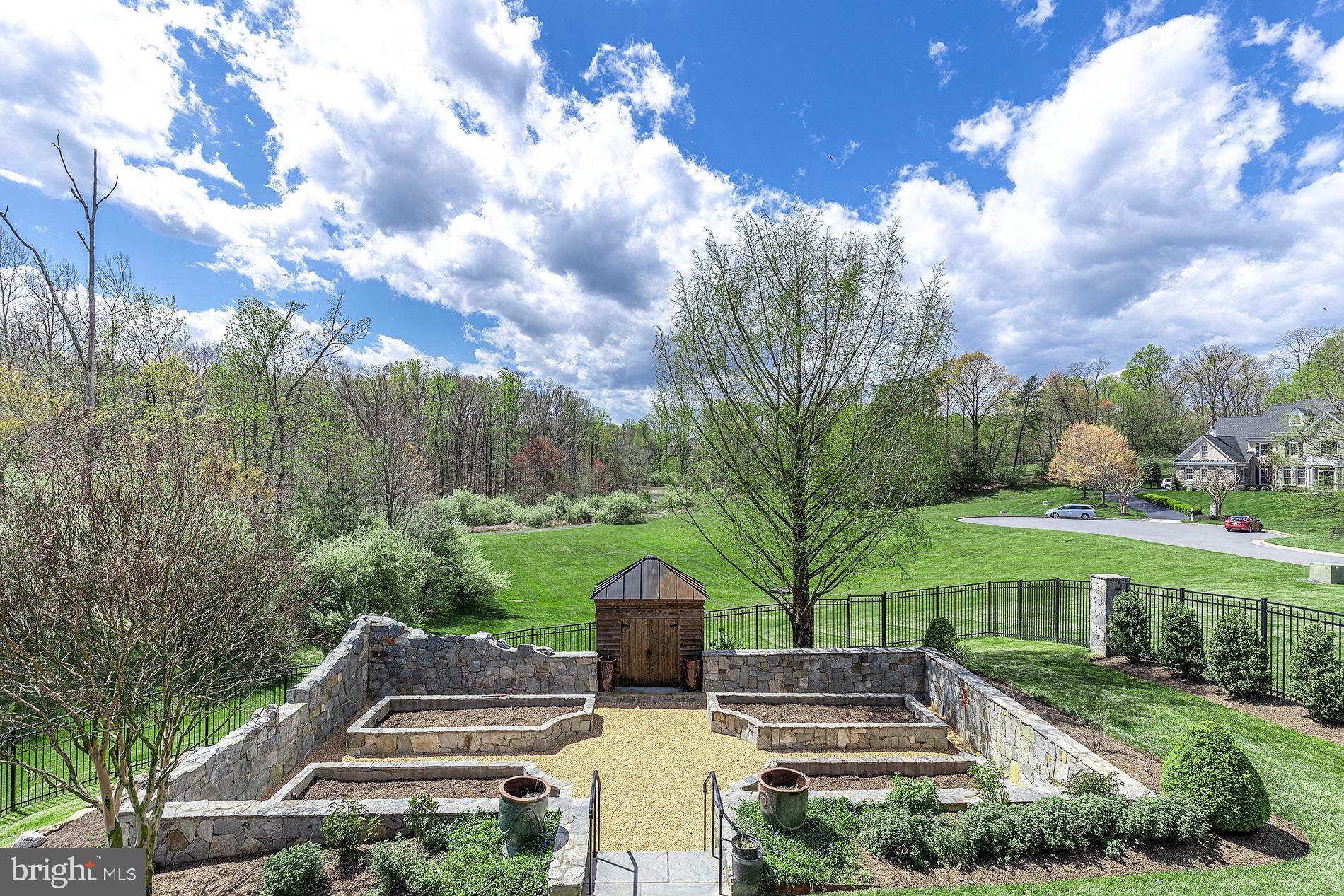 AVONDALE GLEN - Residential