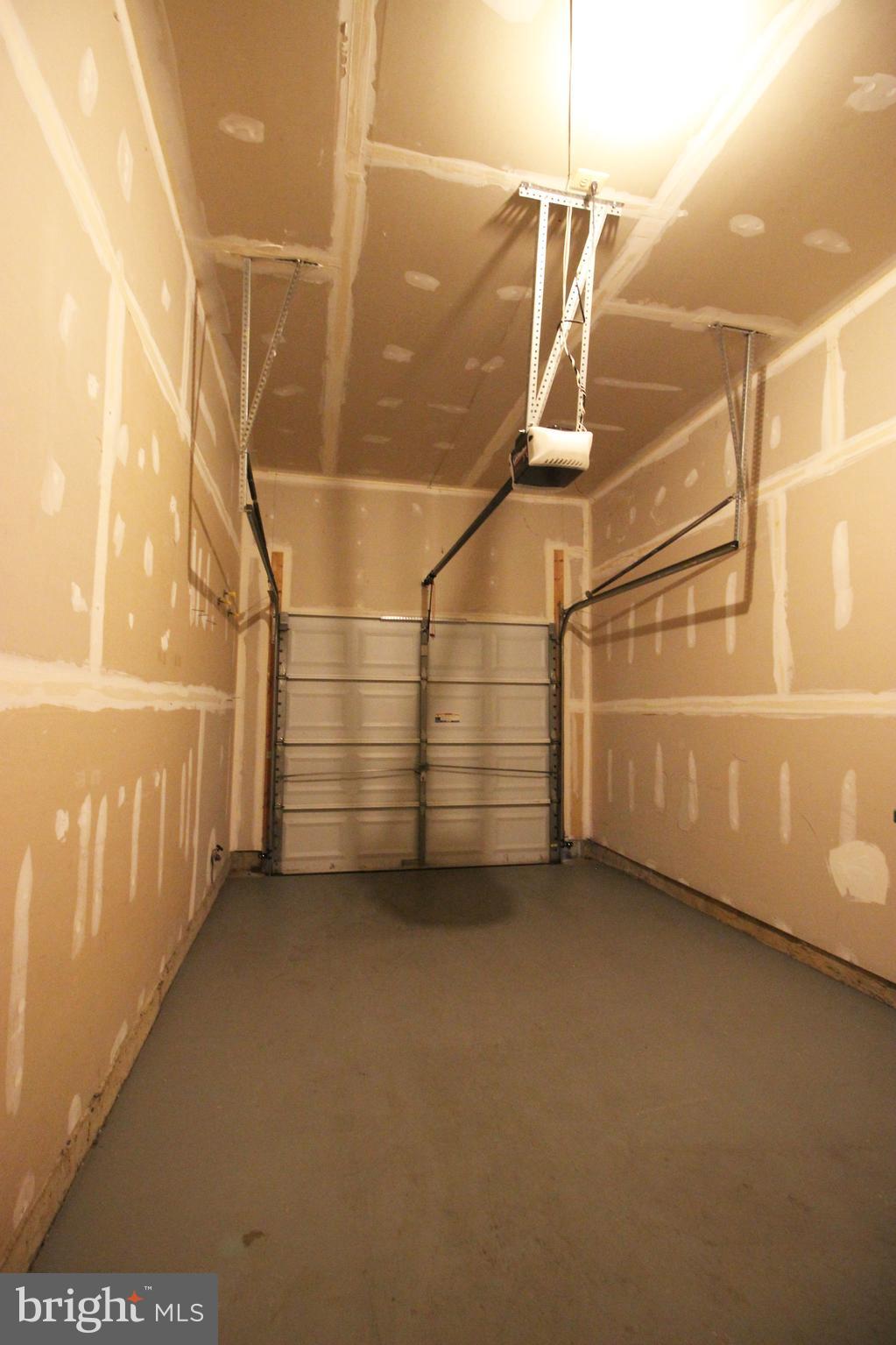 QUINCE ORCHARD PARK - Residential Lease