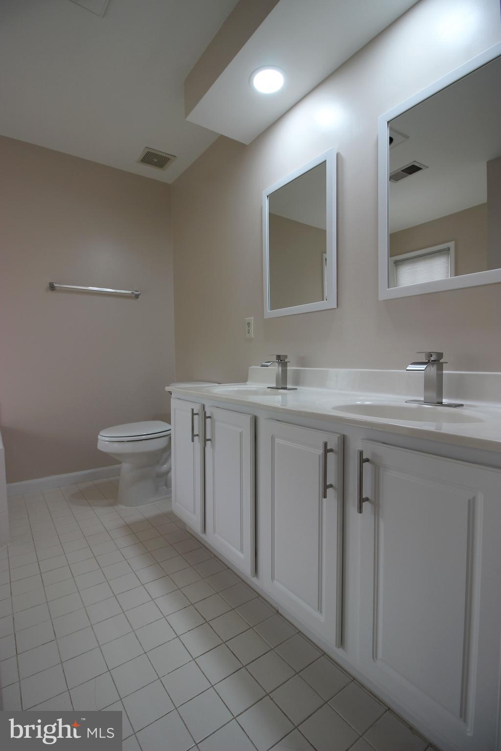 QUINCE ORCHARD PARK - Residential Lease