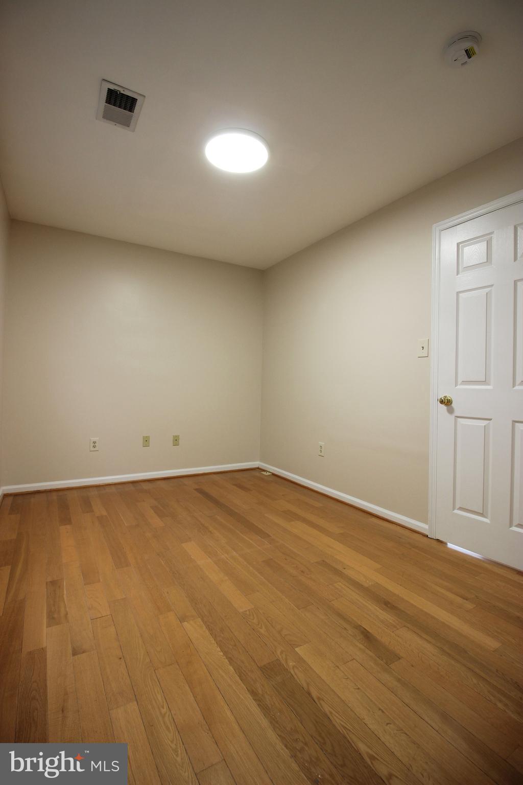 QUINCE ORCHARD PARK - Residential Lease