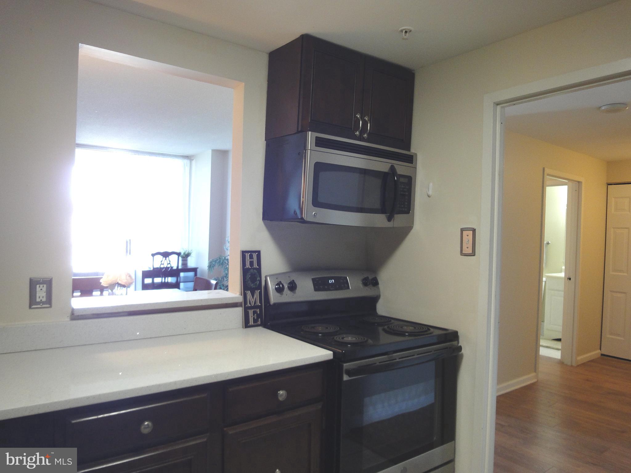 PENTHOUSE CONDOMINIUMS - Residential Lease