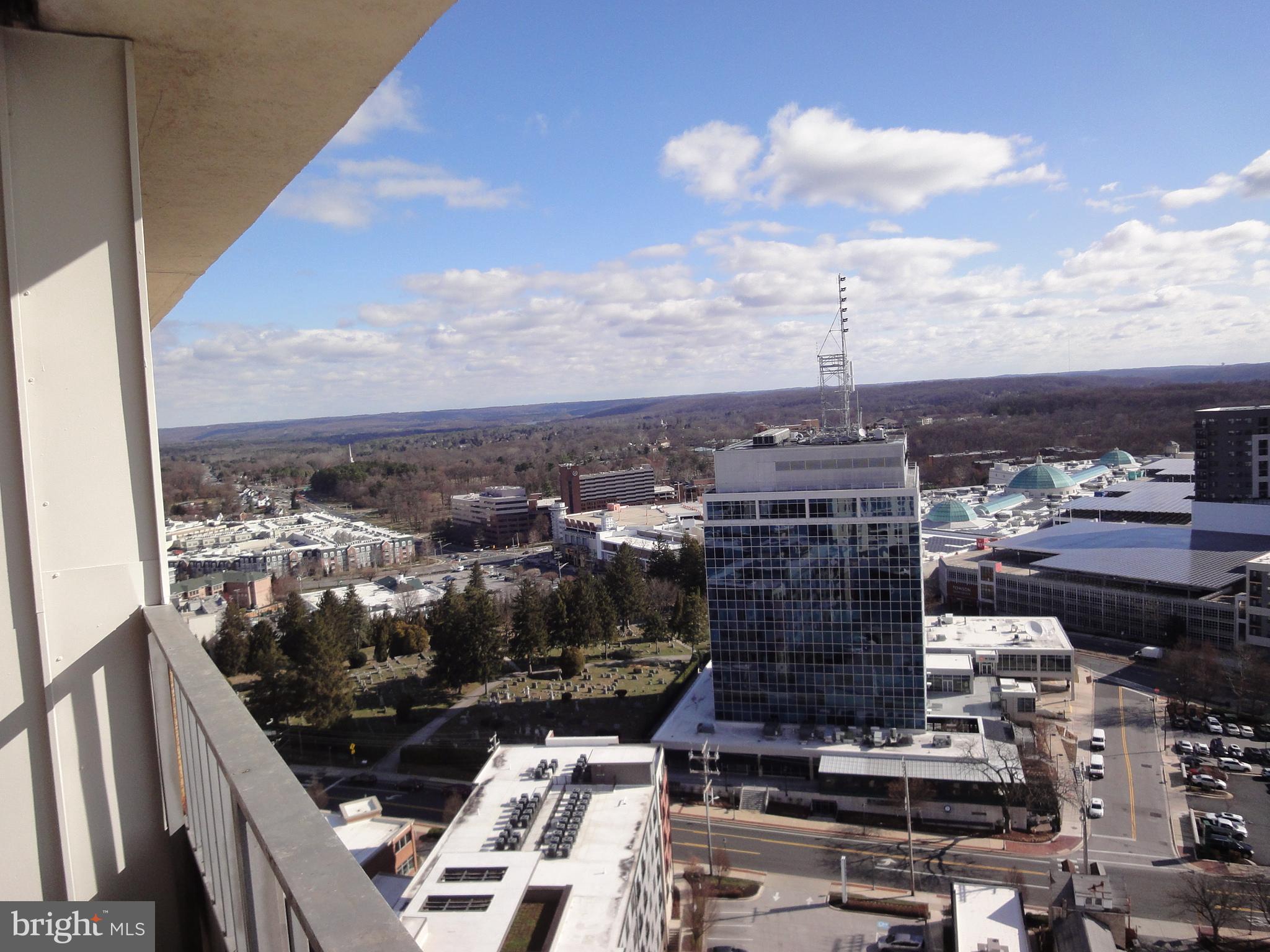 PENTHOUSE CONDOMINIUMS - Residential Lease