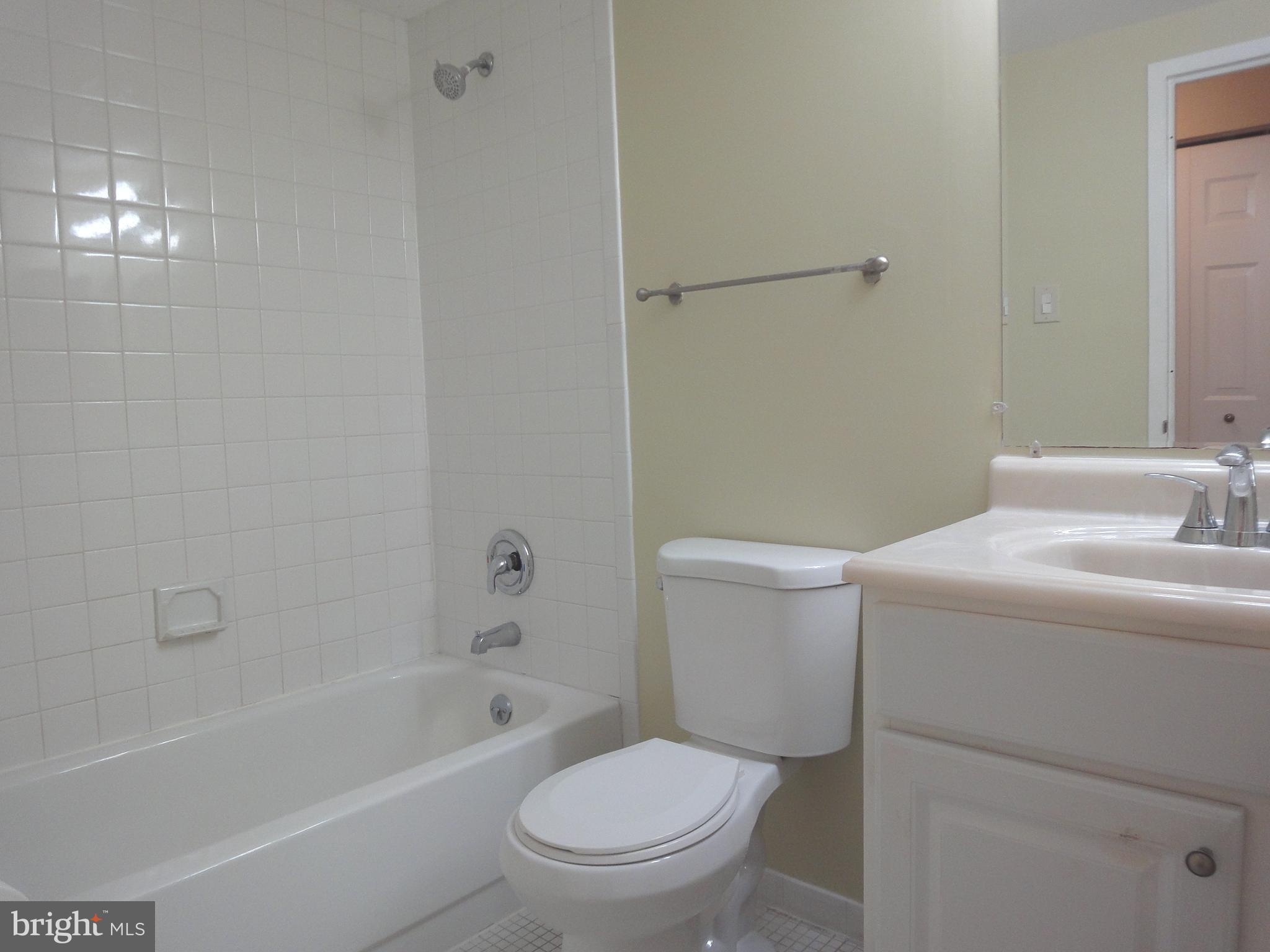 PENTHOUSE CONDOMINIUMS - Residential Lease