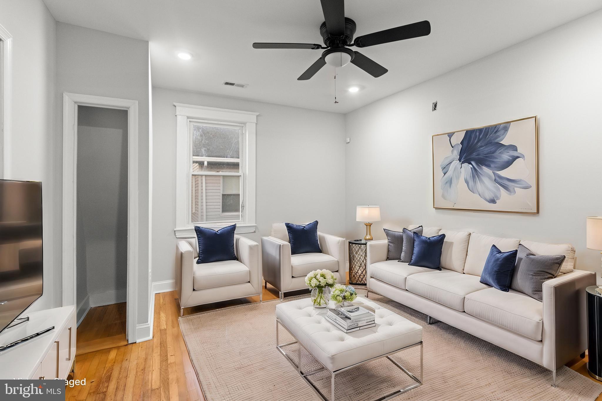 LIBERTY SQUARE - Commercial Sale