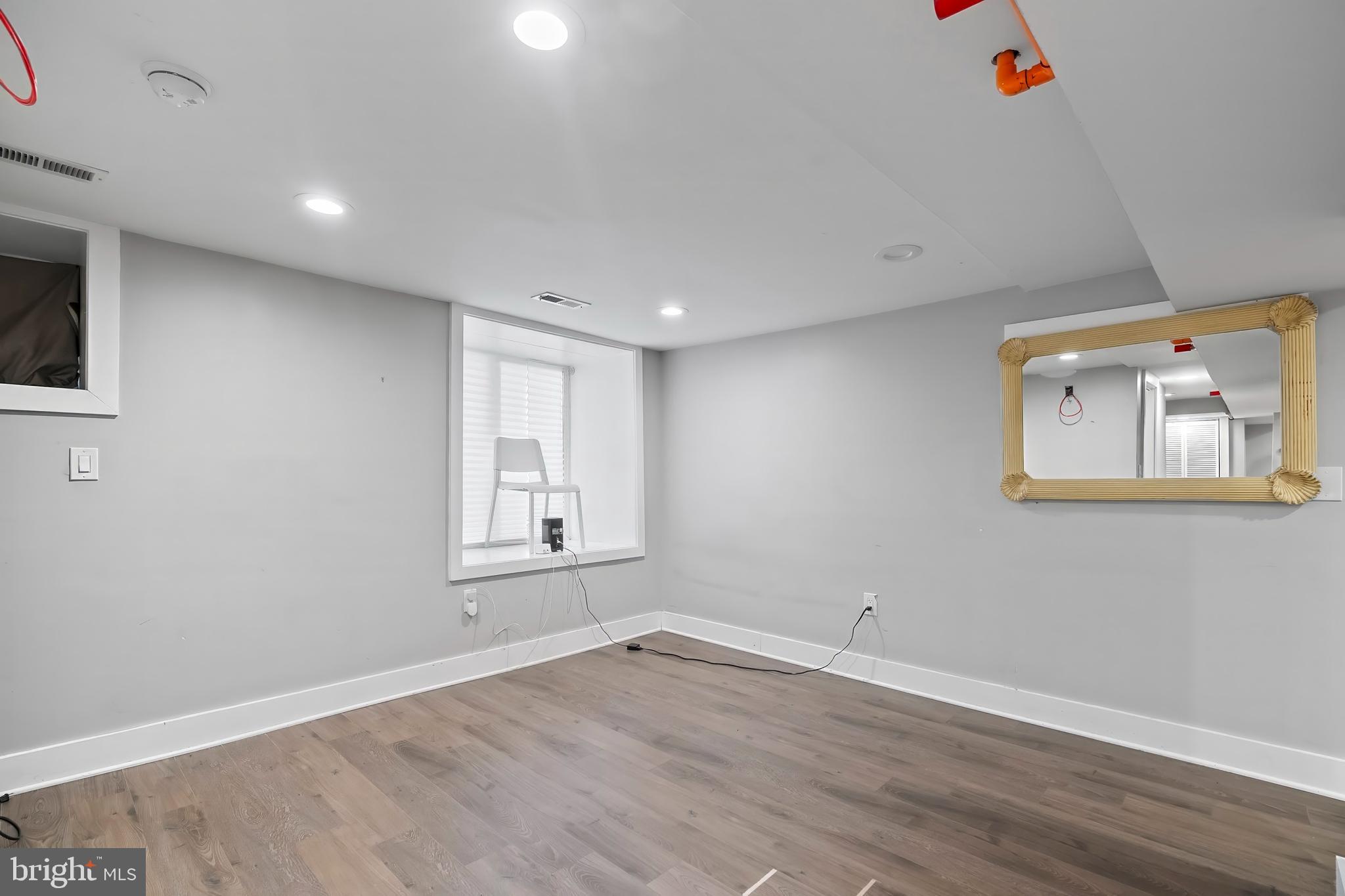 LIBERTY SQUARE - Commercial Sale