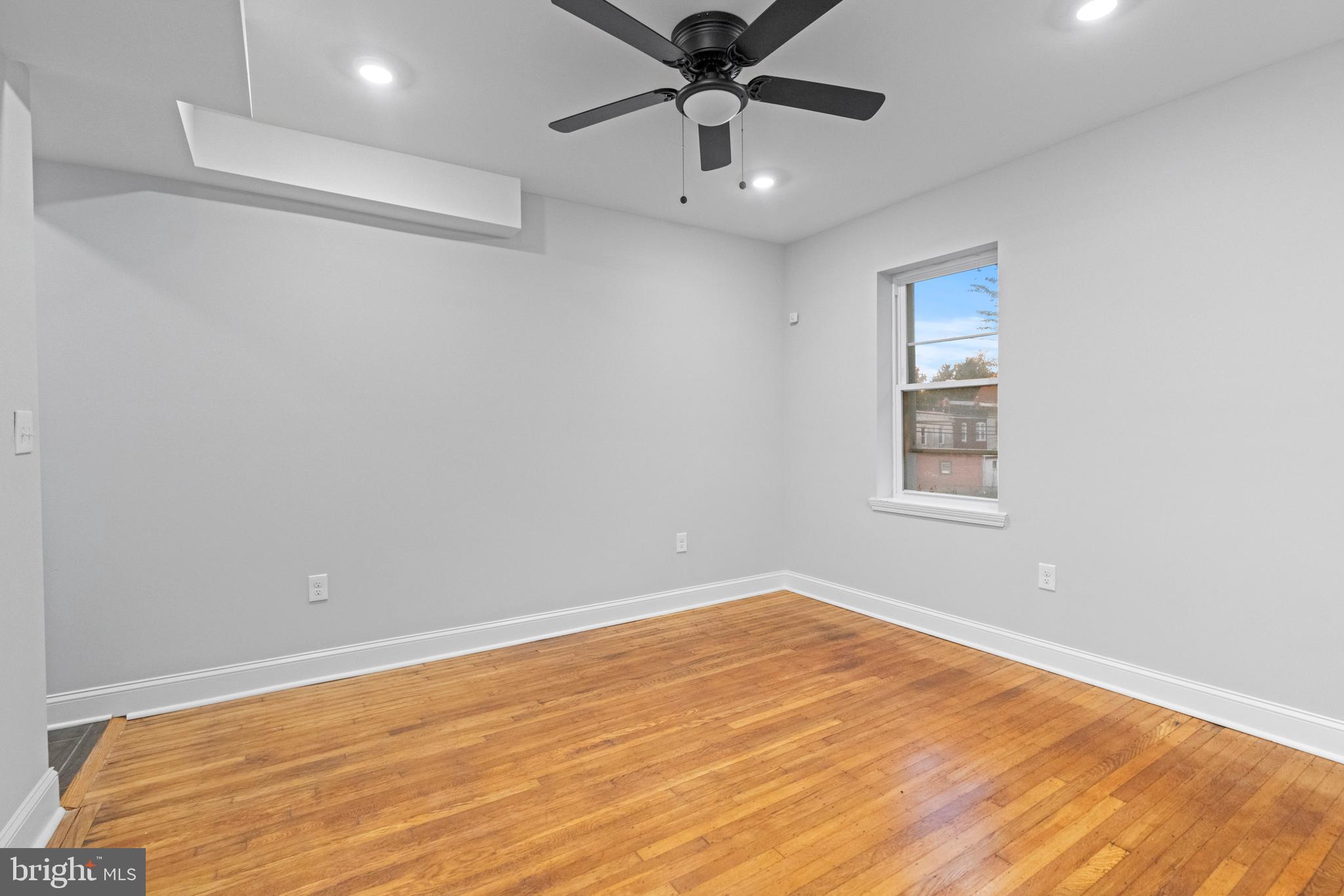 LIBERTY SQUARE - Commercial Sale