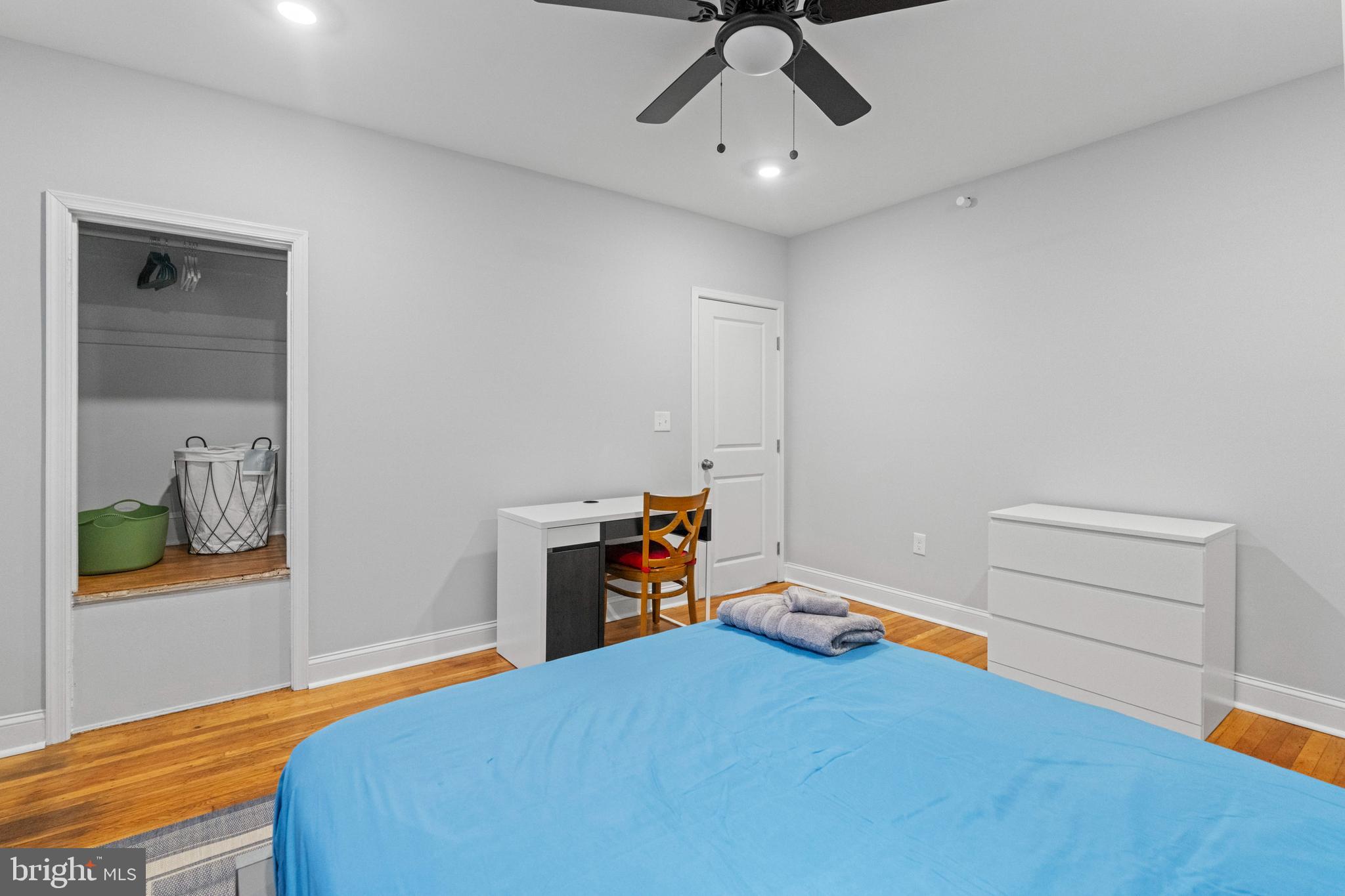 LIBERTY SQUARE - Commercial Sale