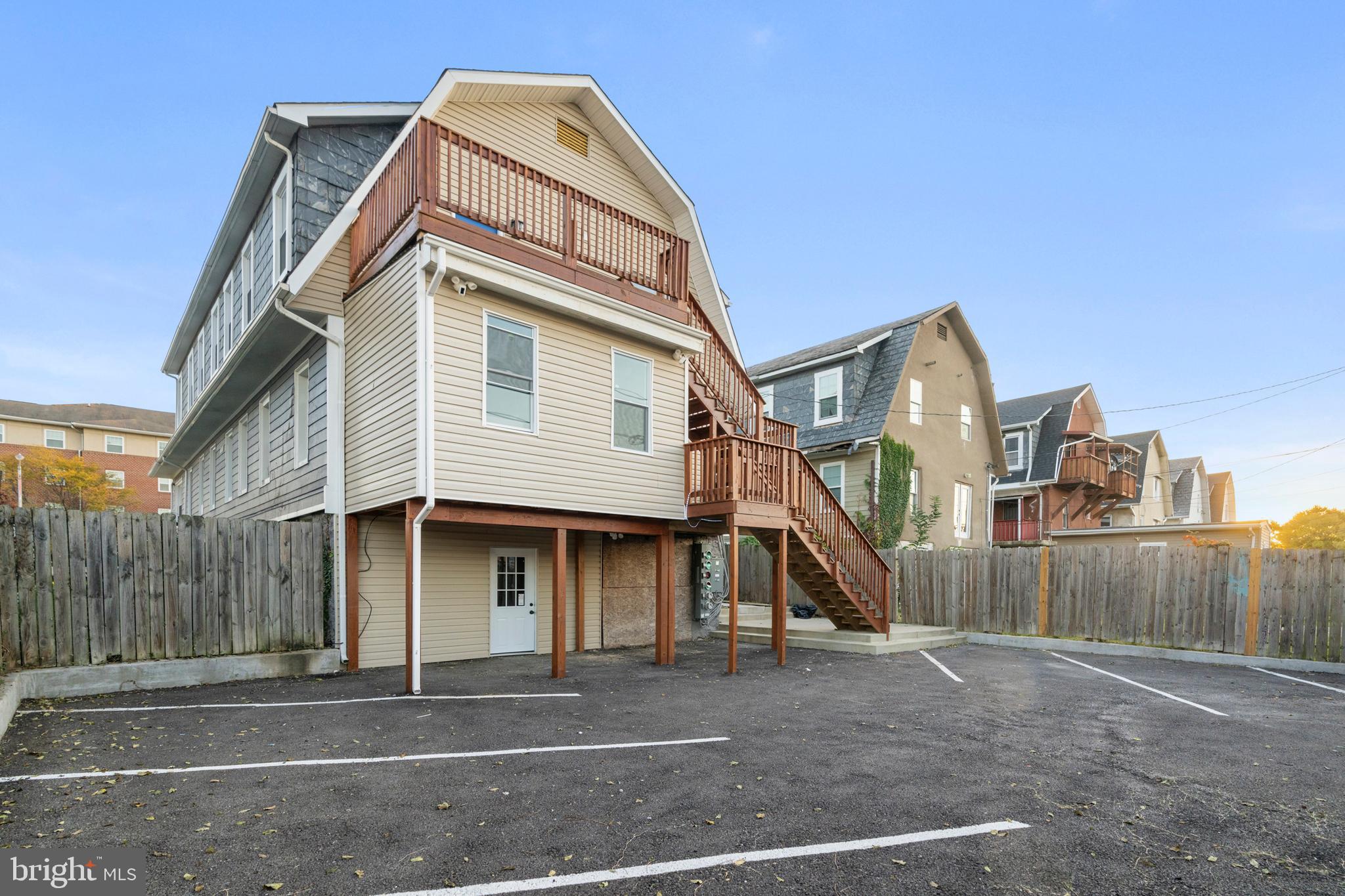 LIBERTY SQUARE - Commercial Sale