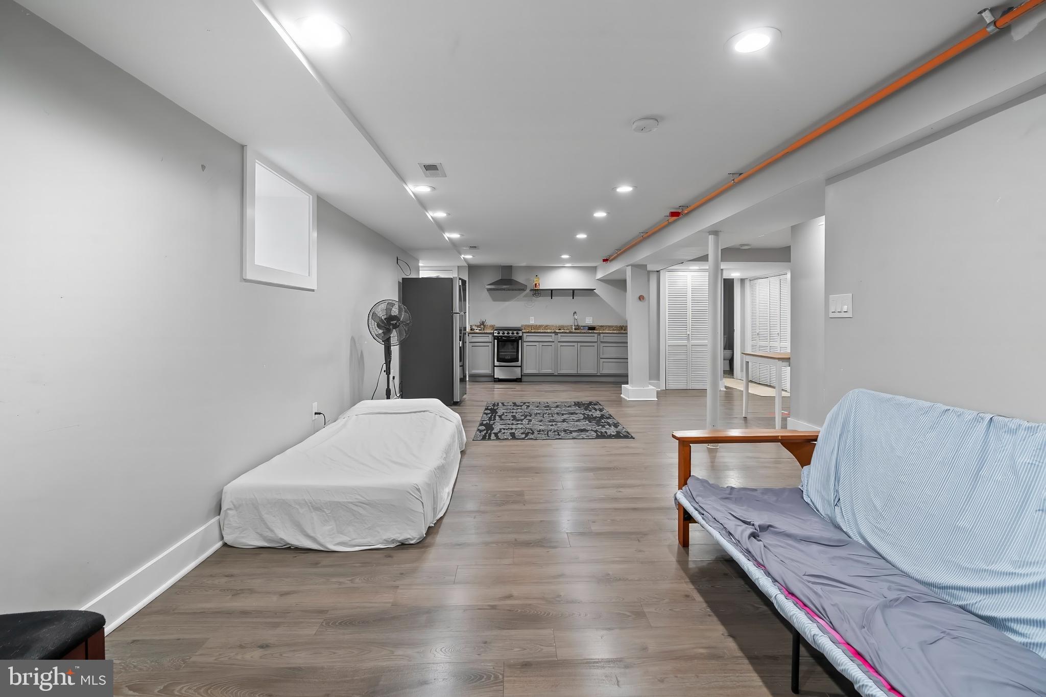 LIBERTY SQUARE - Commercial Sale