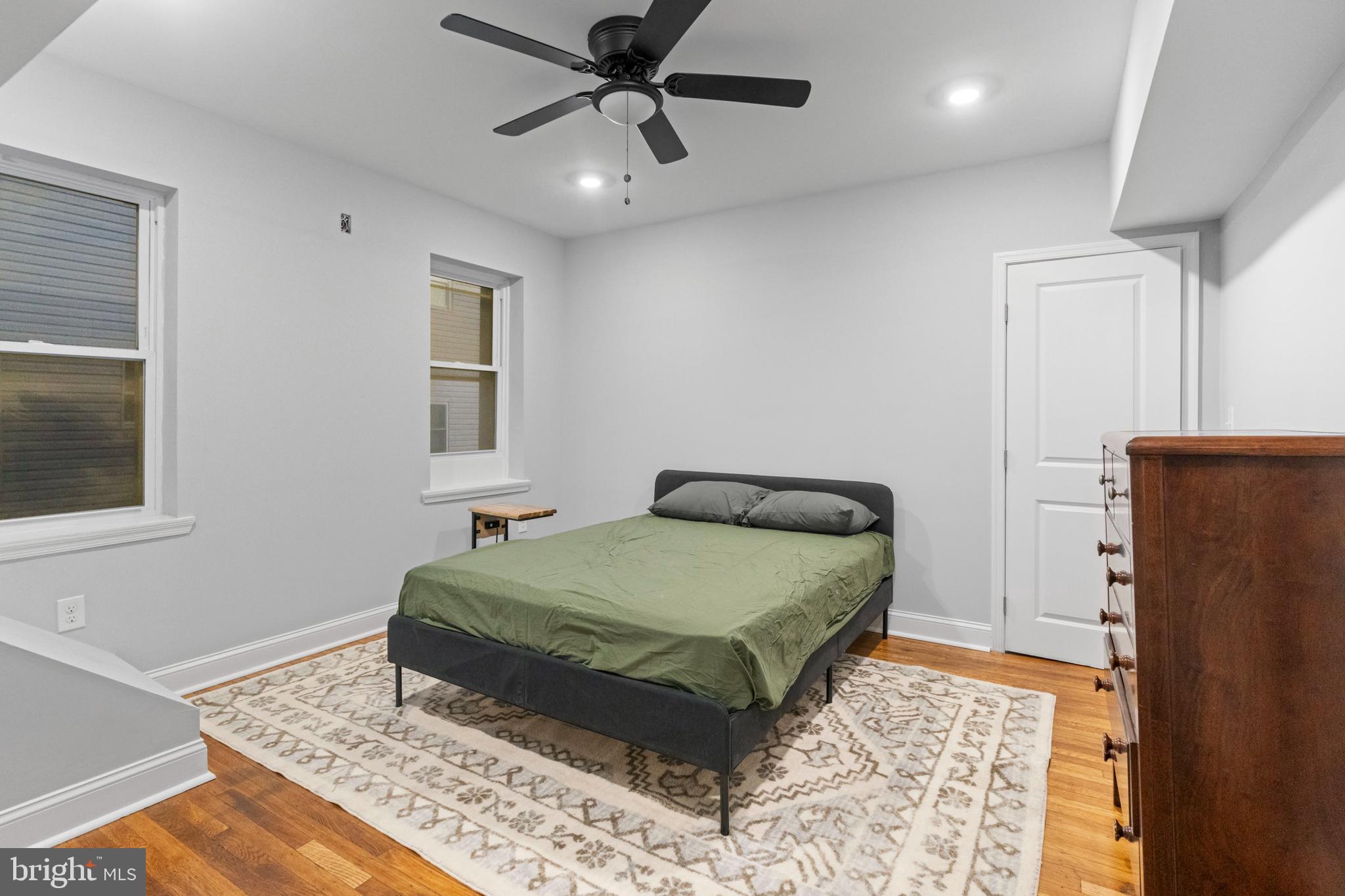 LIBERTY SQUARE - Commercial Sale