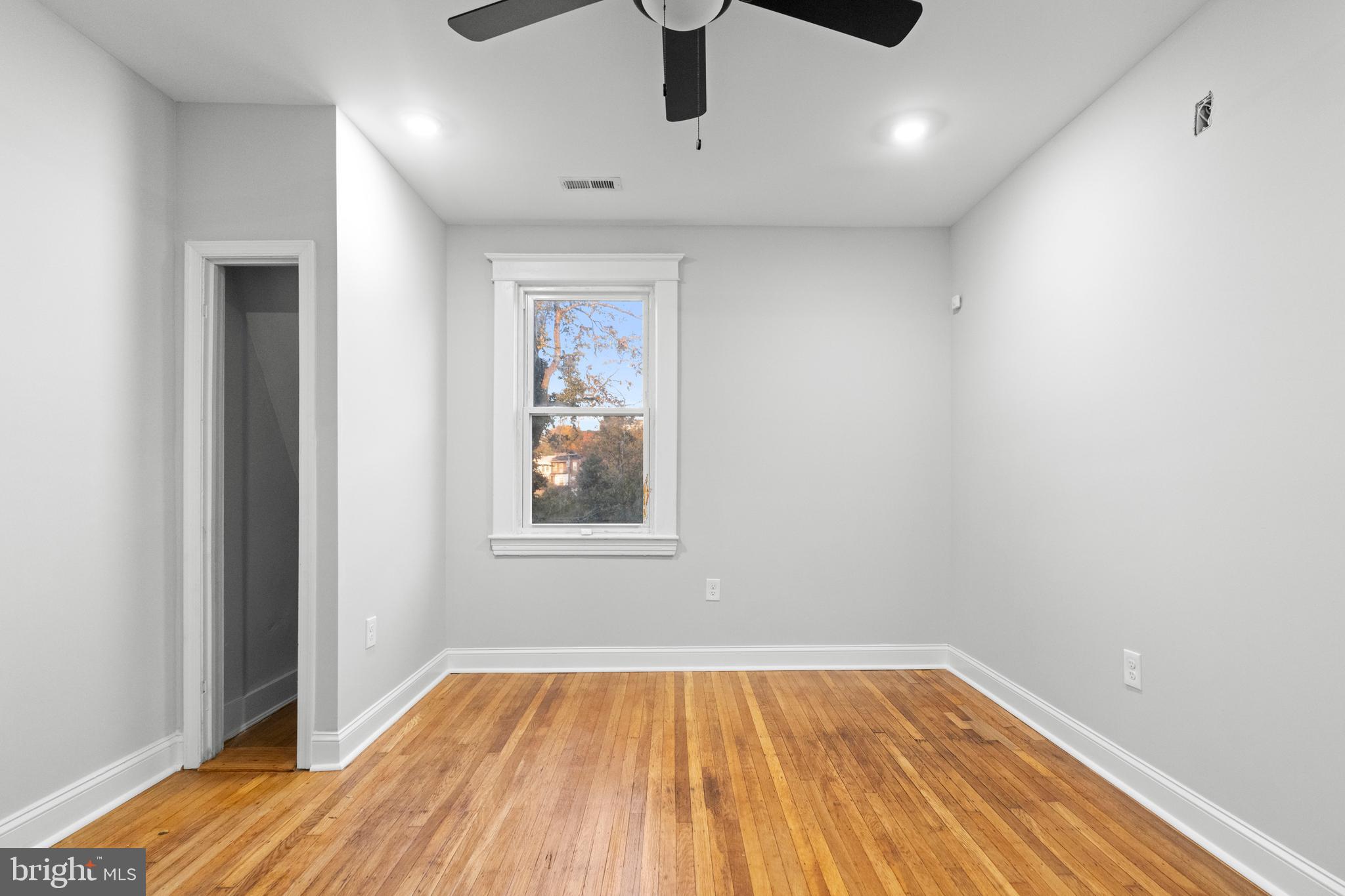 LIBERTY SQUARE - Commercial Sale