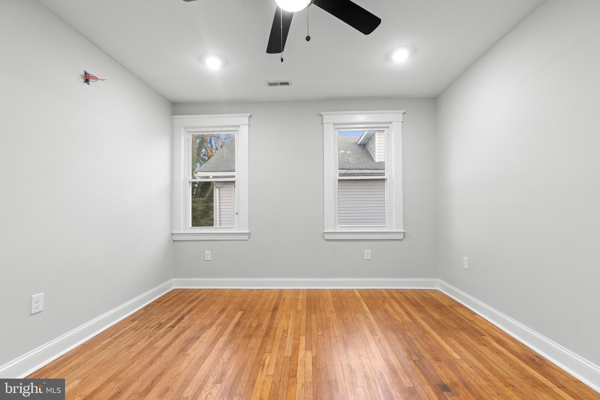 LIBERTY SQUARE - Commercial Sale