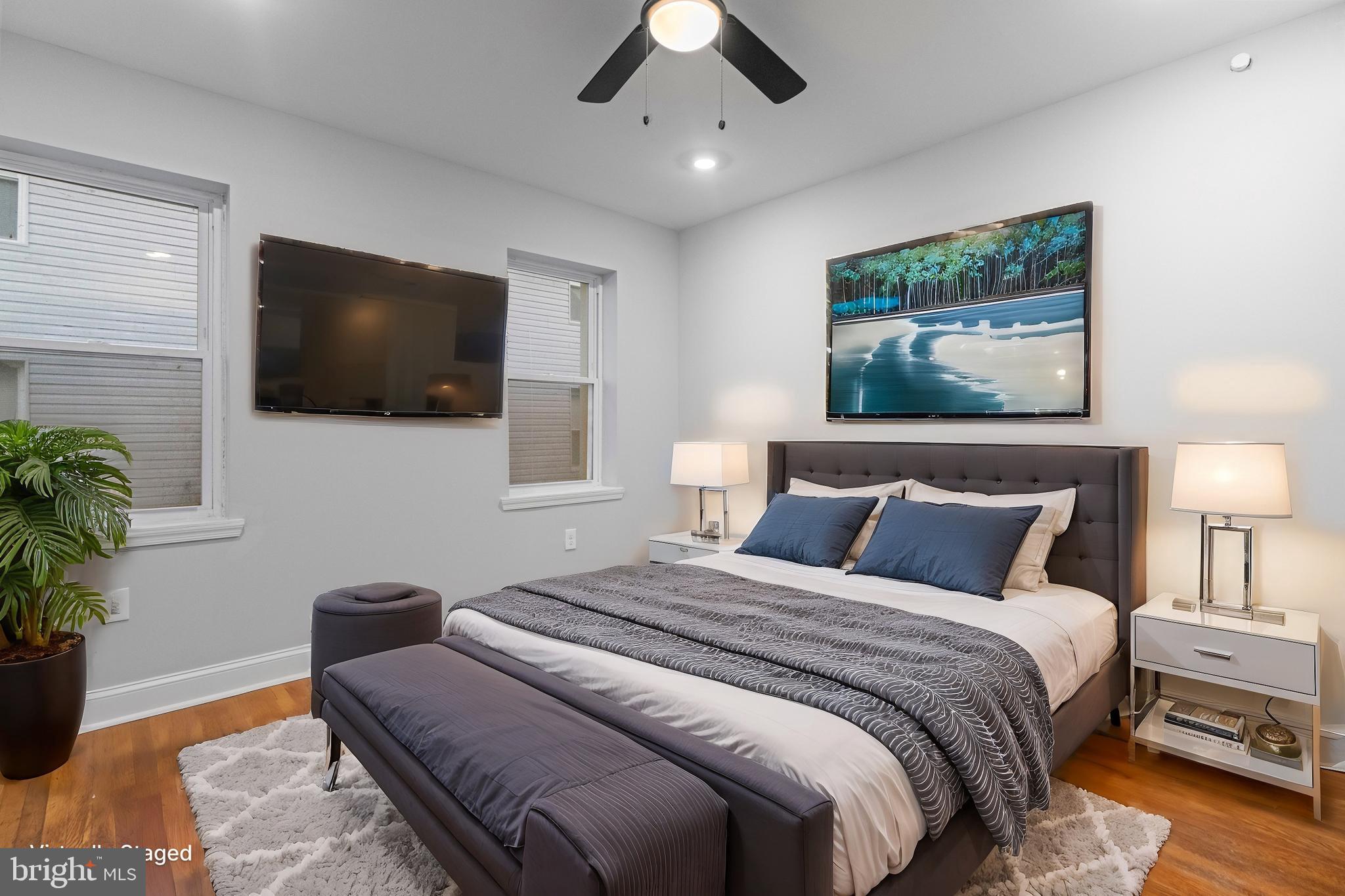 LIBERTY SQUARE - Commercial Sale