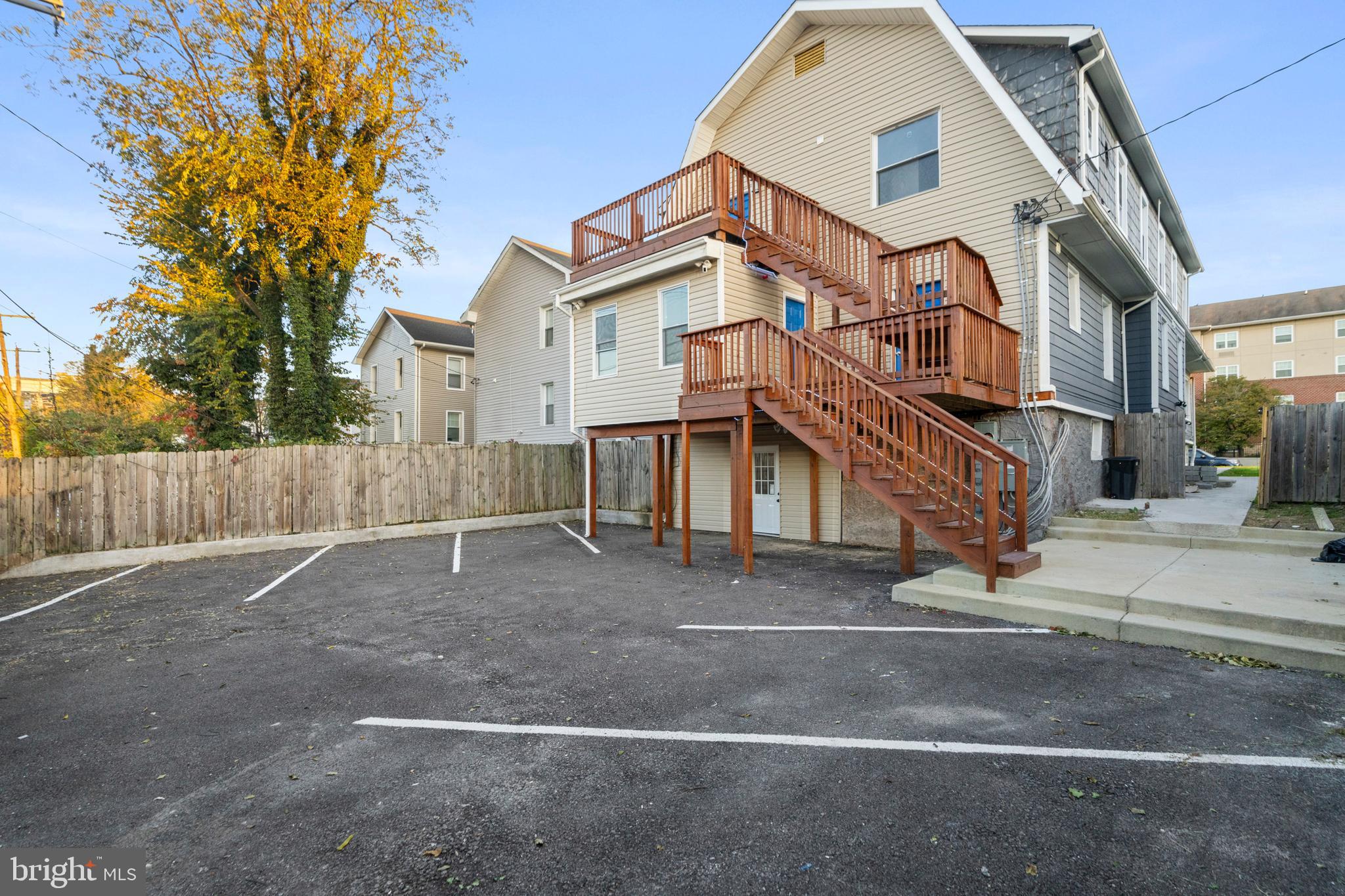 LIBERTY SQUARE - Commercial Sale