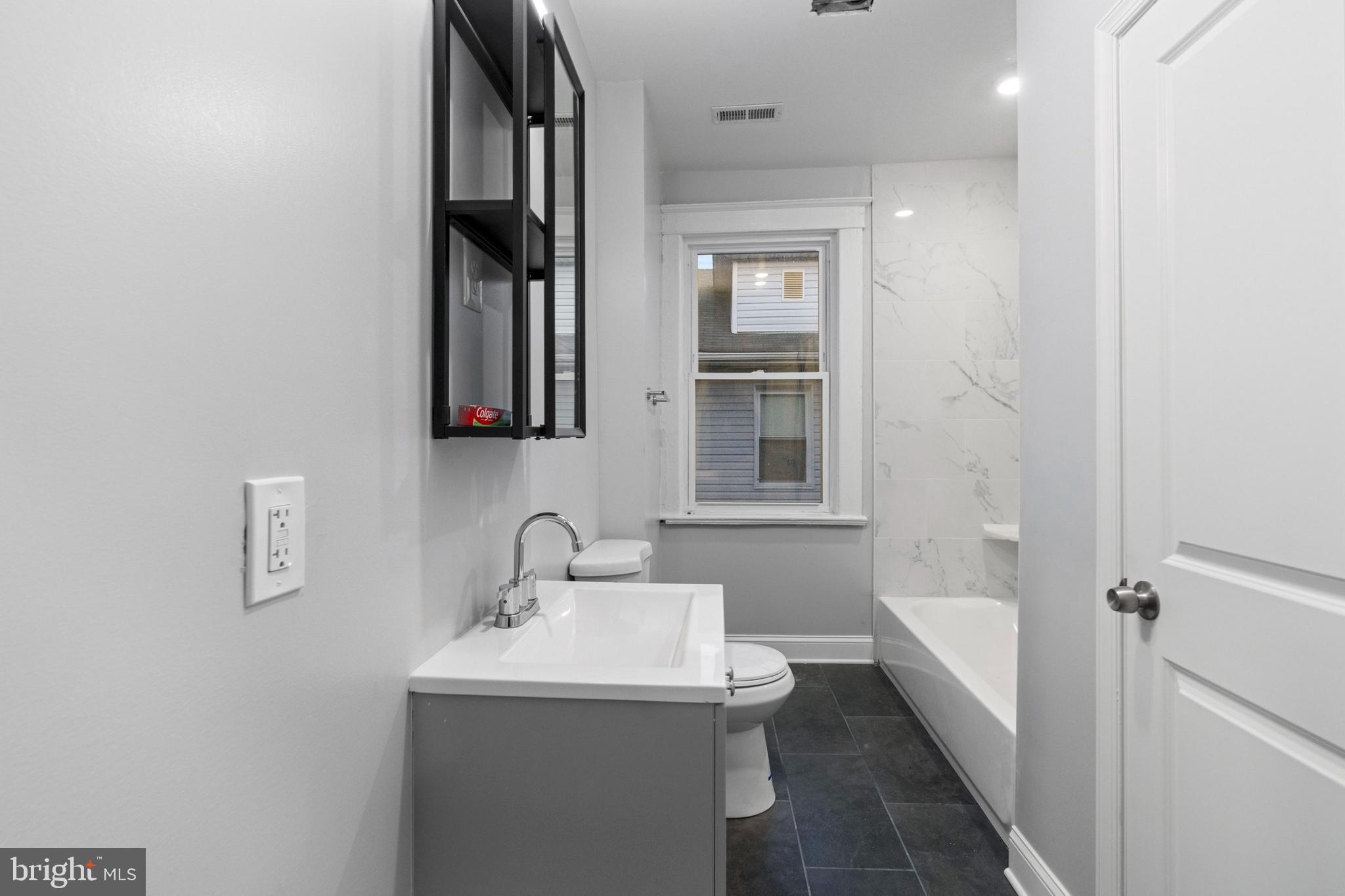 LIBERTY SQUARE - Commercial Sale