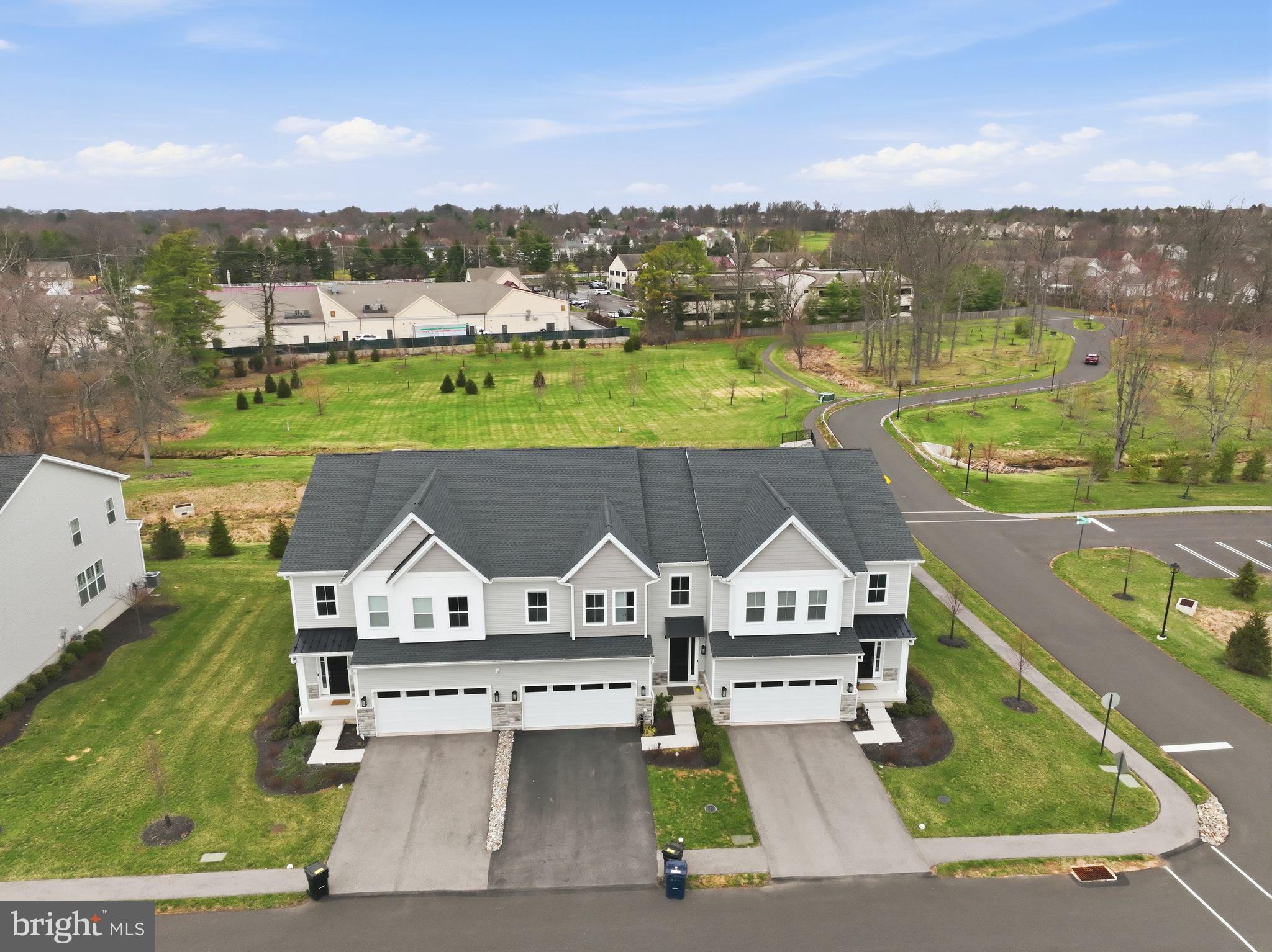 CREEKSIDE AT BLUE BELL - Residential