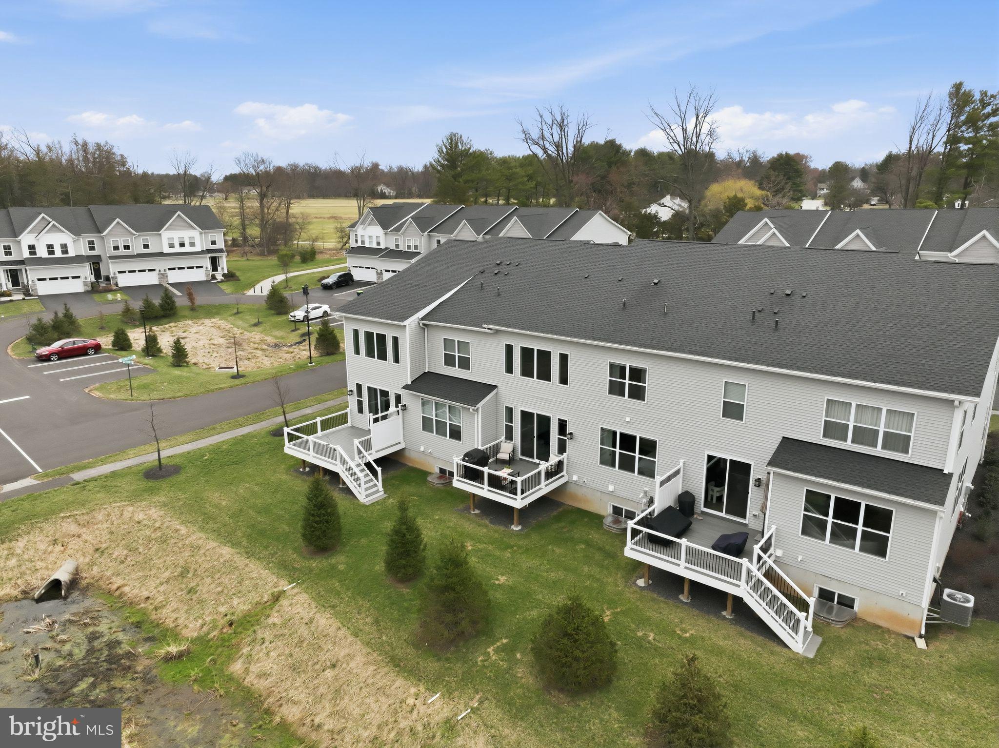 CREEKSIDE AT BLUE BELL - Residential