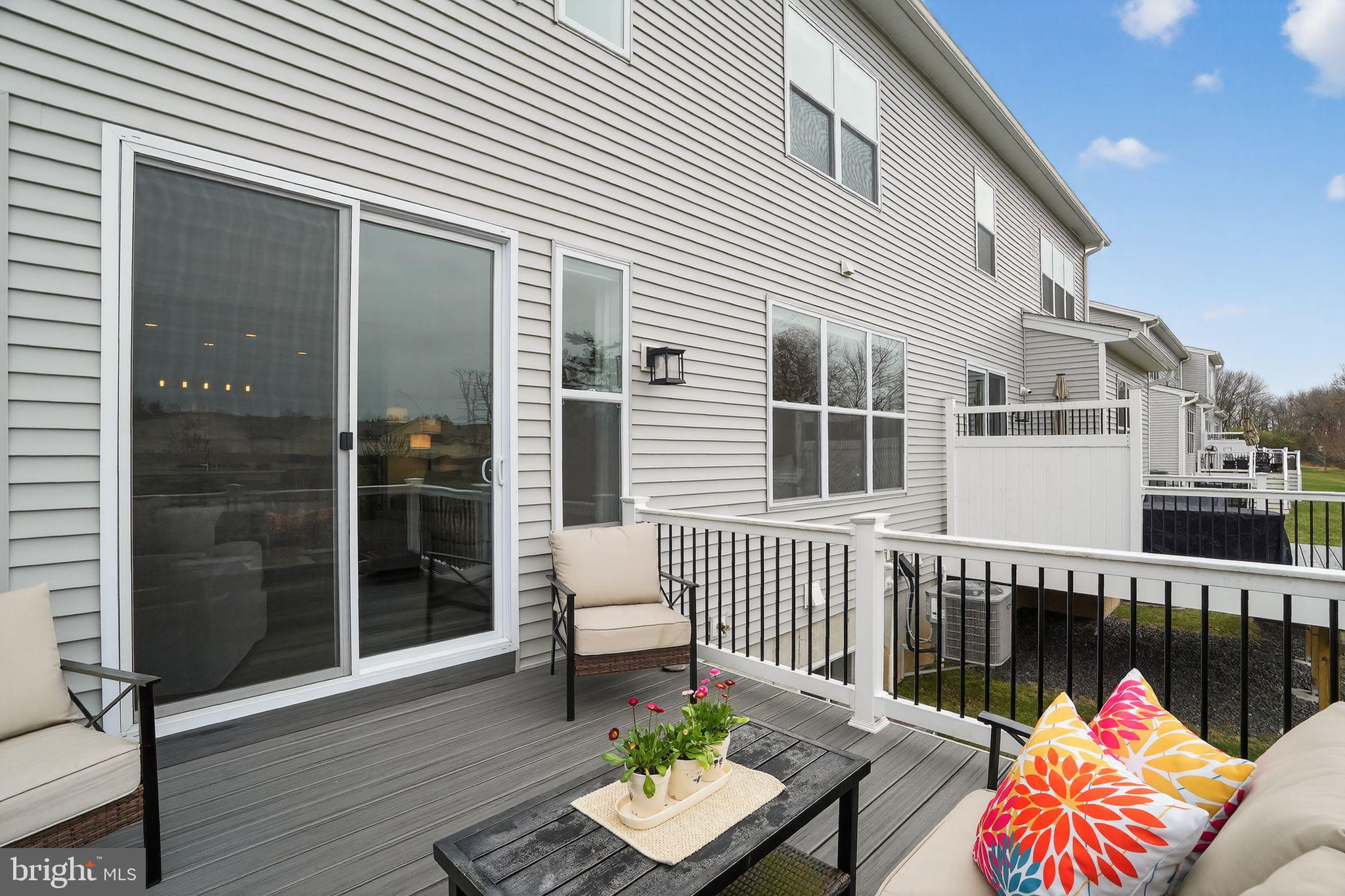 CREEKSIDE AT BLUE BELL - Residential