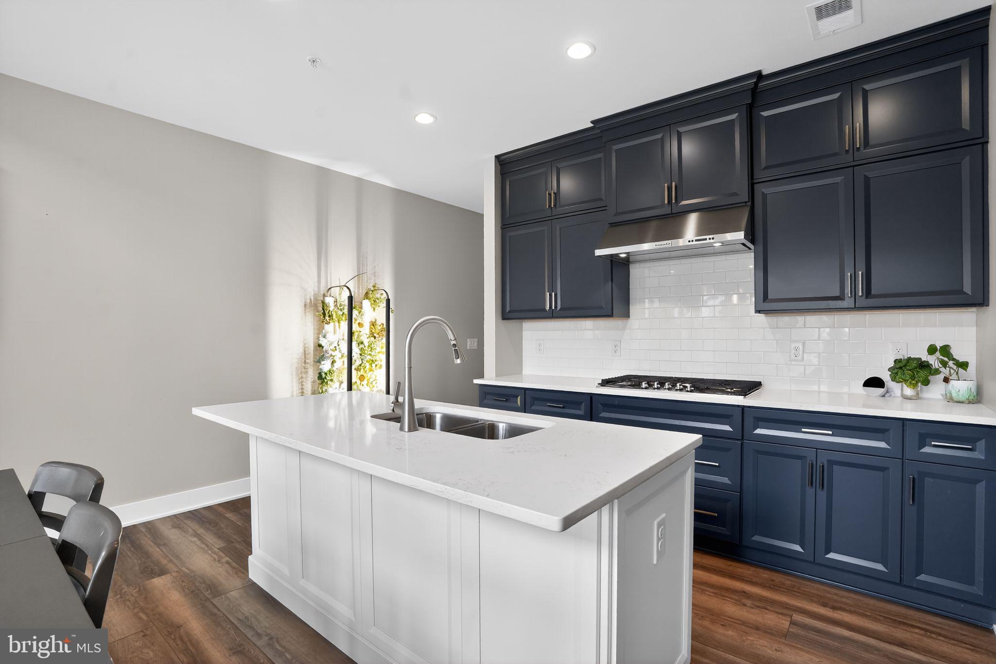 CREEKSIDE AT BLUE BELL - Residential