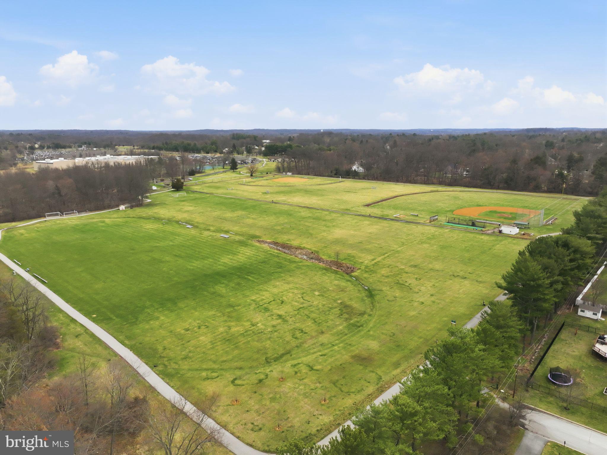 CREEKSIDE AT BLUE BELL - Residential