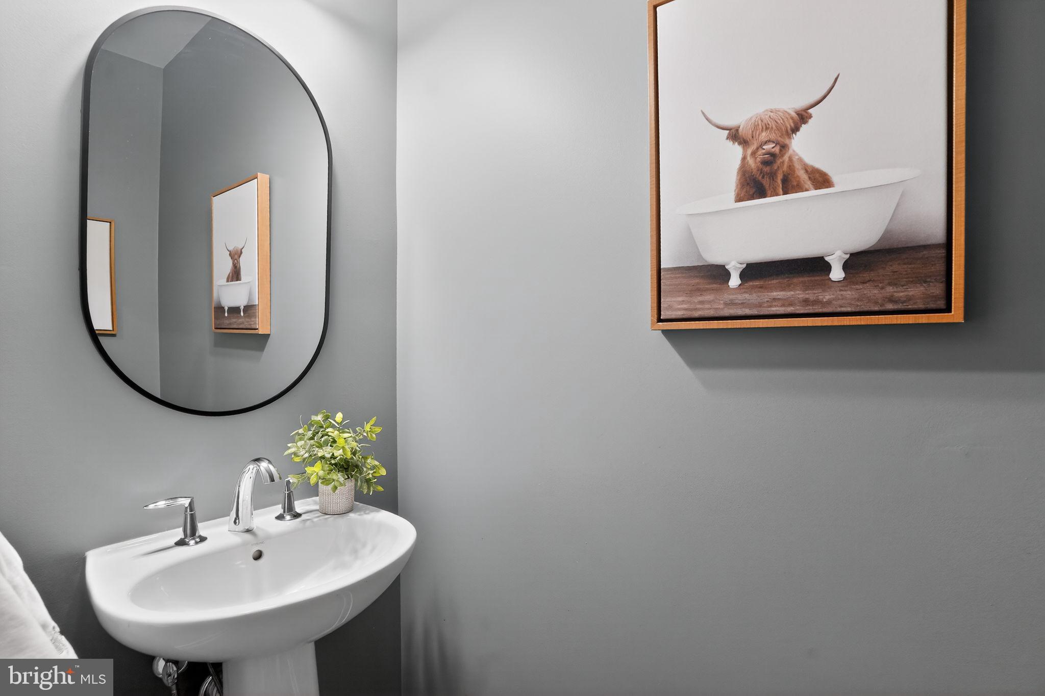 CREEKSIDE AT BLUE BELL - Residential