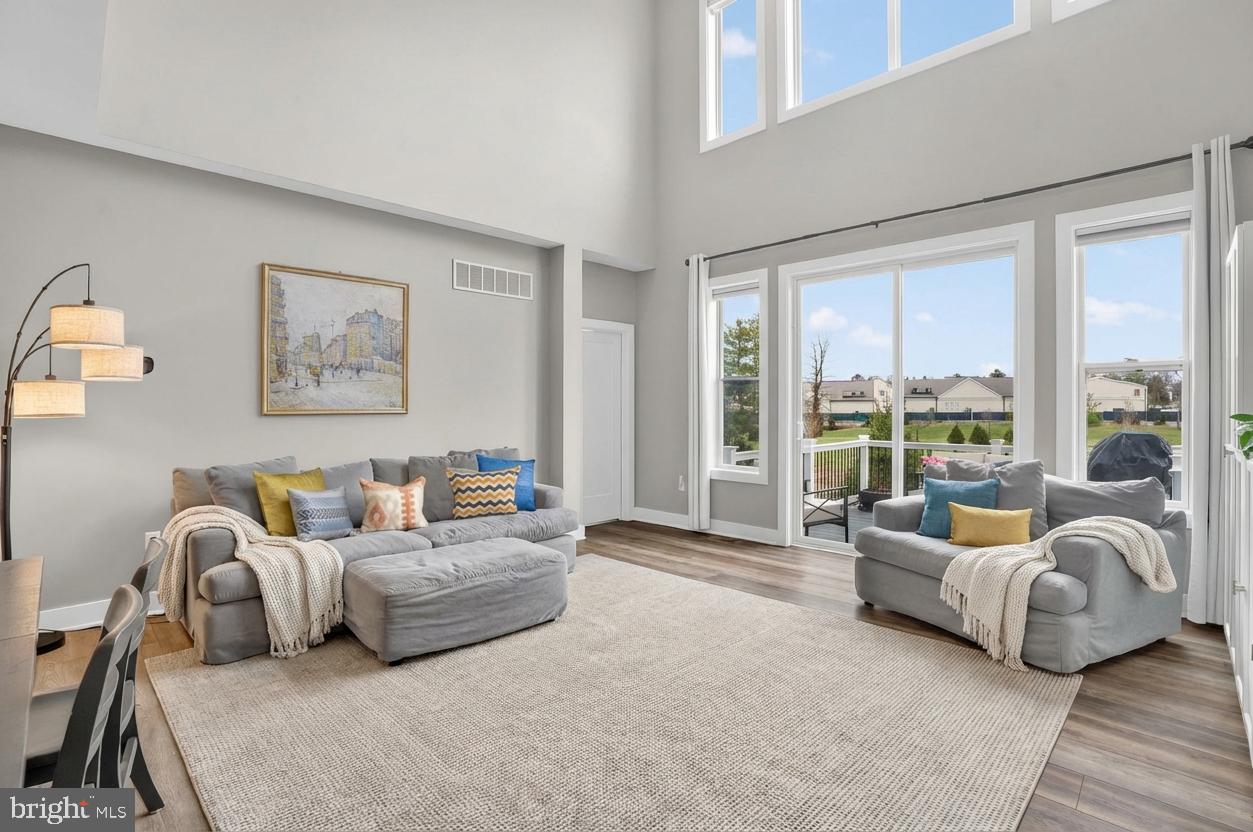 CREEKSIDE AT BLUE BELL - Residential