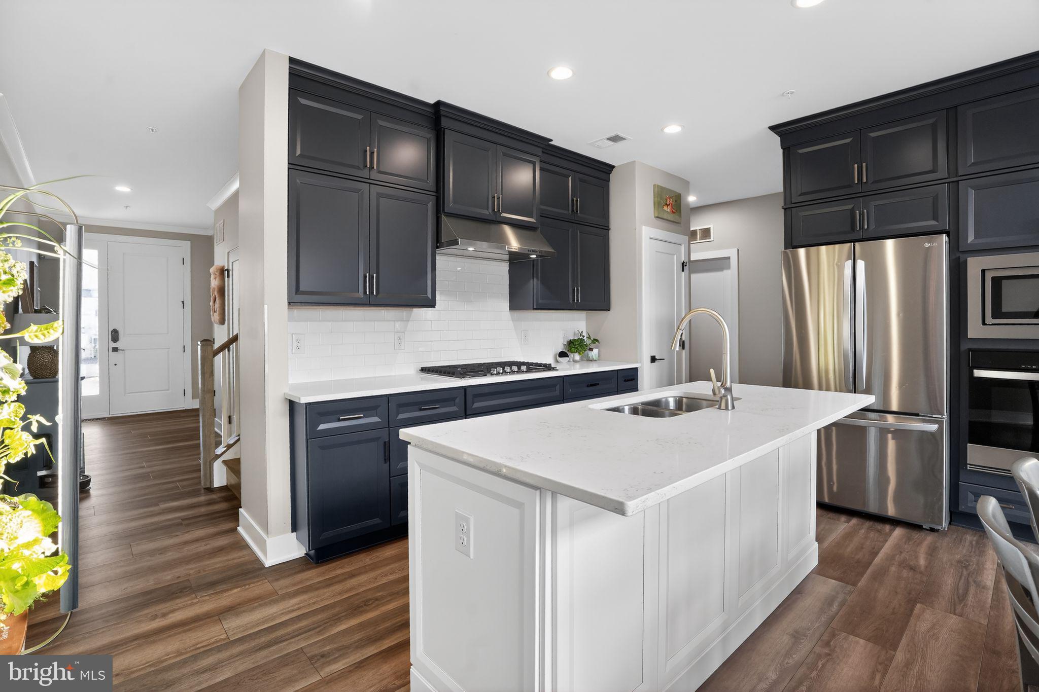 CREEKSIDE AT BLUE BELL - Residential