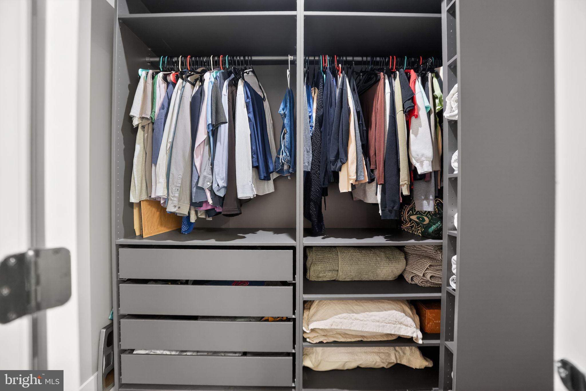 CREEKSIDE AT BLUE BELL - Residential