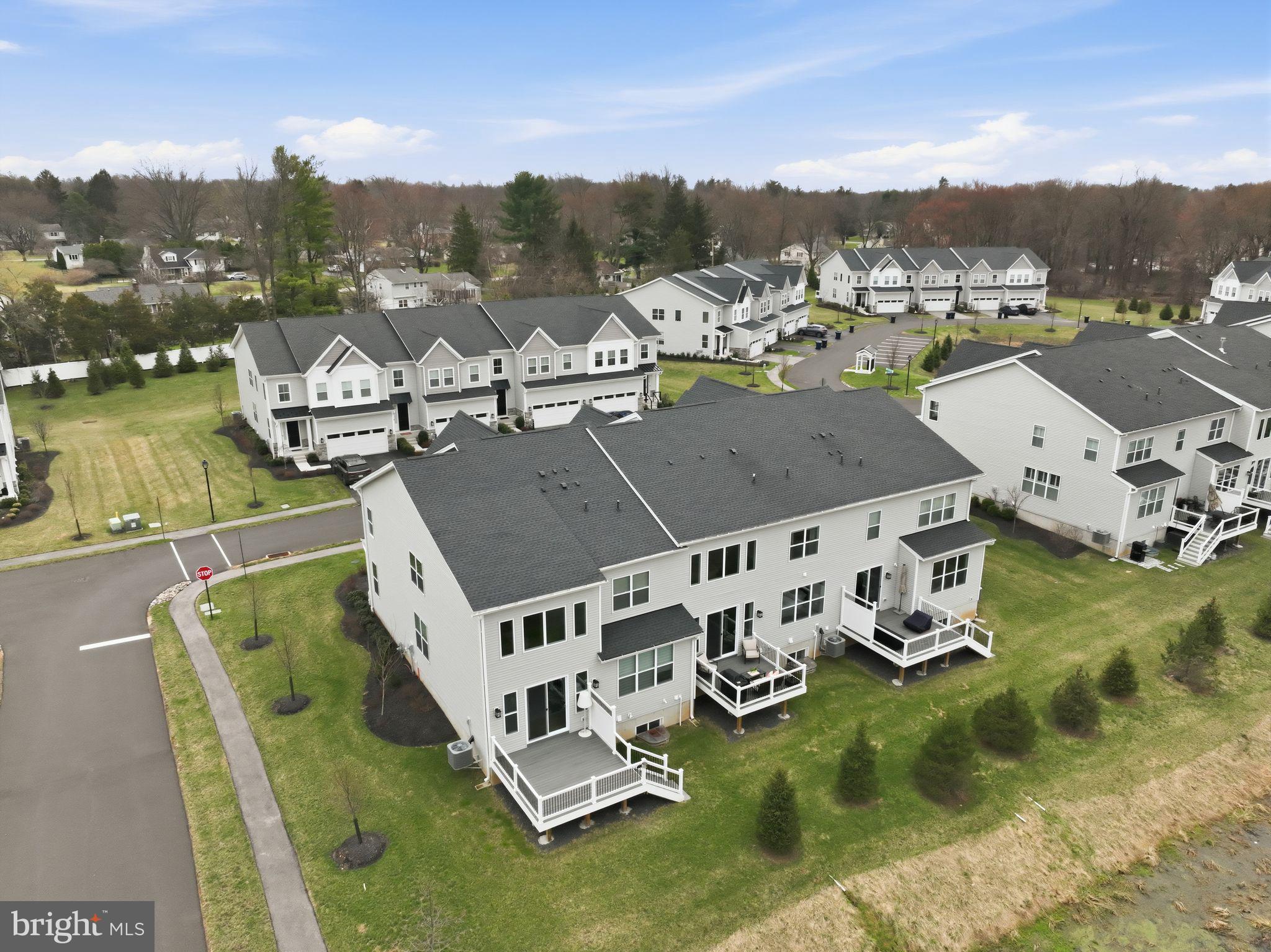 CREEKSIDE AT BLUE BELL - Residential