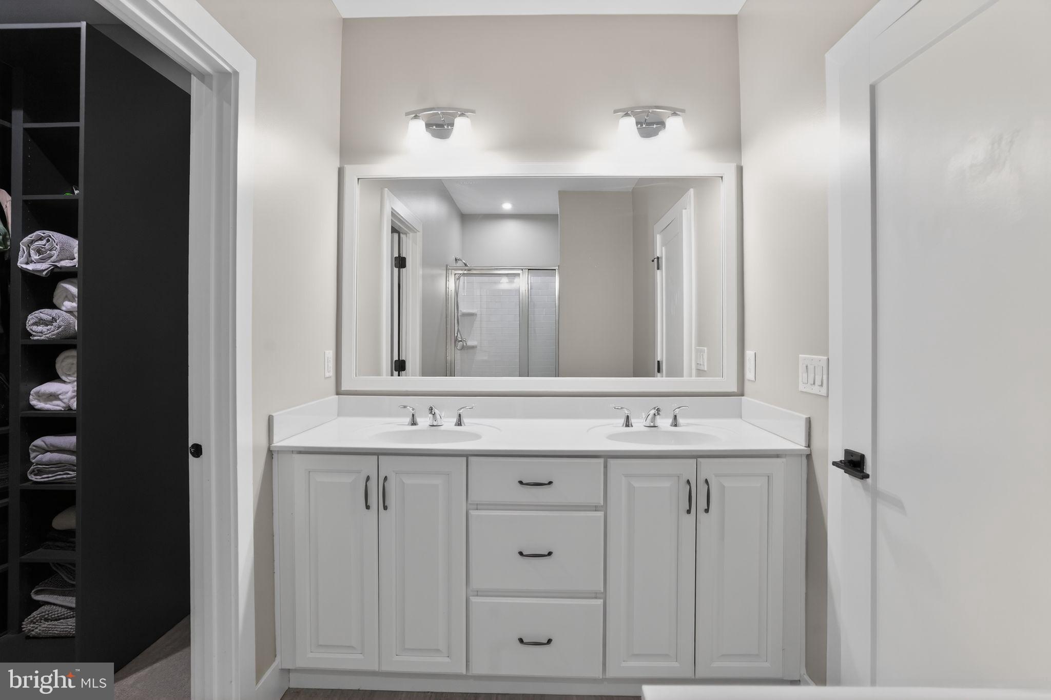 CREEKSIDE AT BLUE BELL - Residential