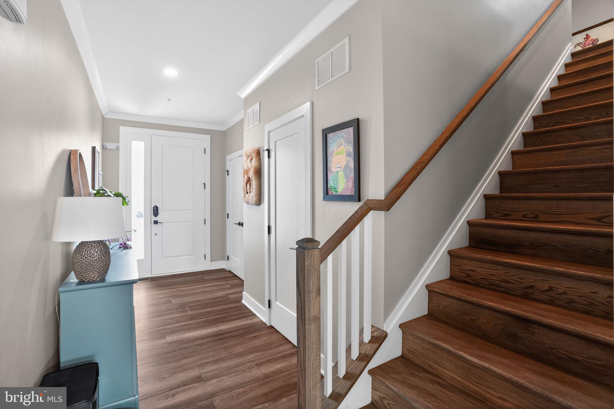 CREEKSIDE AT BLUE BELL - Residential