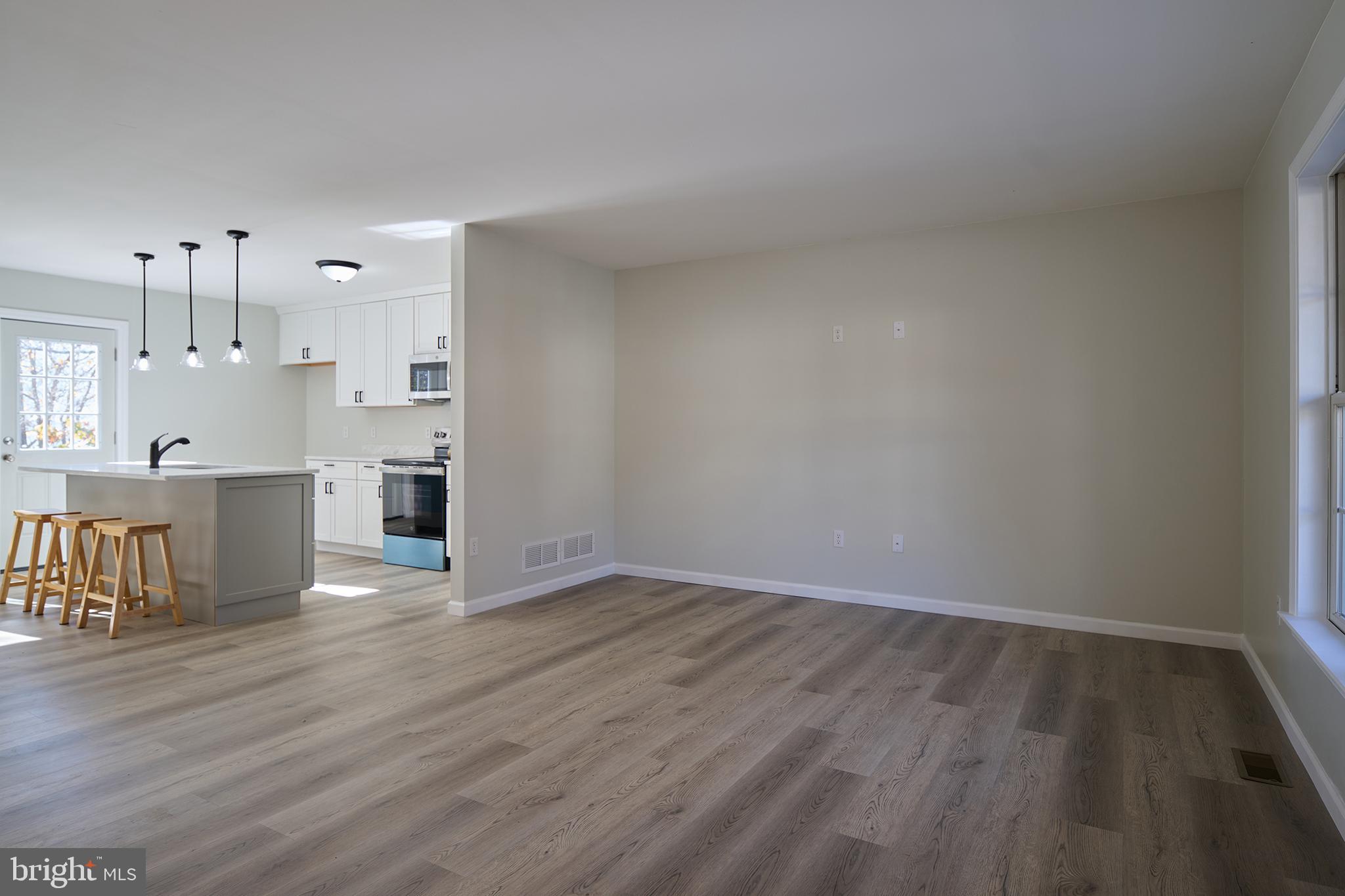 VISTA WOODS - Residential