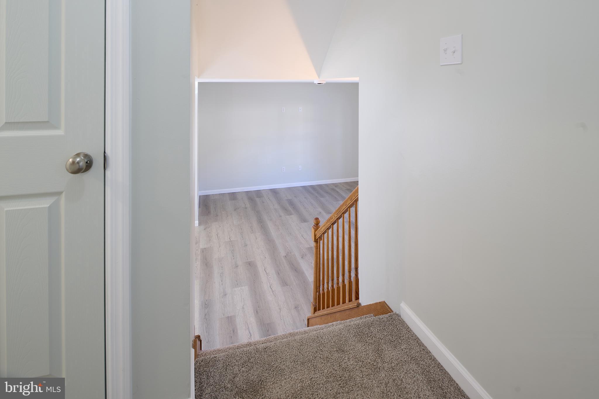 VISTA WOODS - Residential