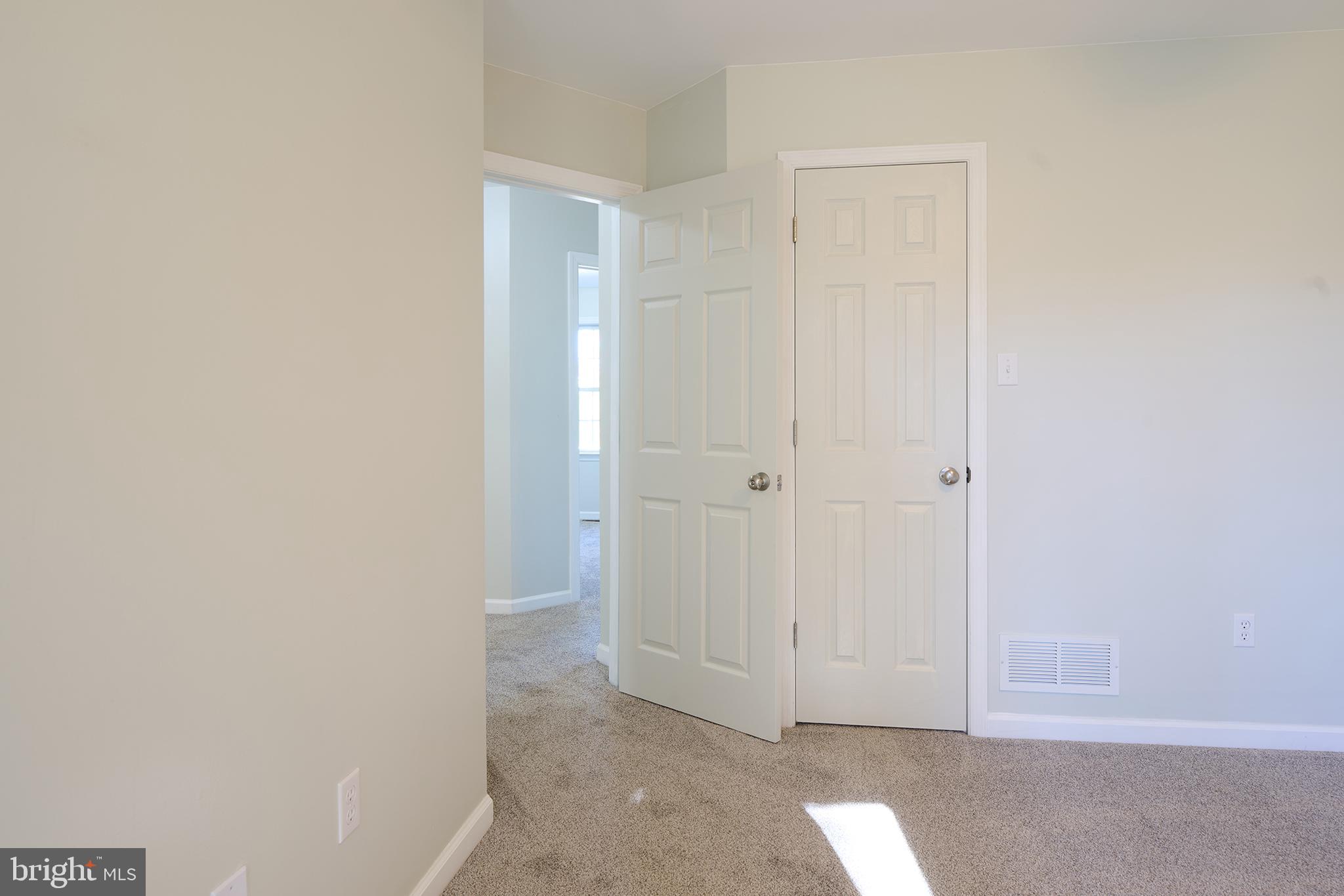 VISTA WOODS - Residential