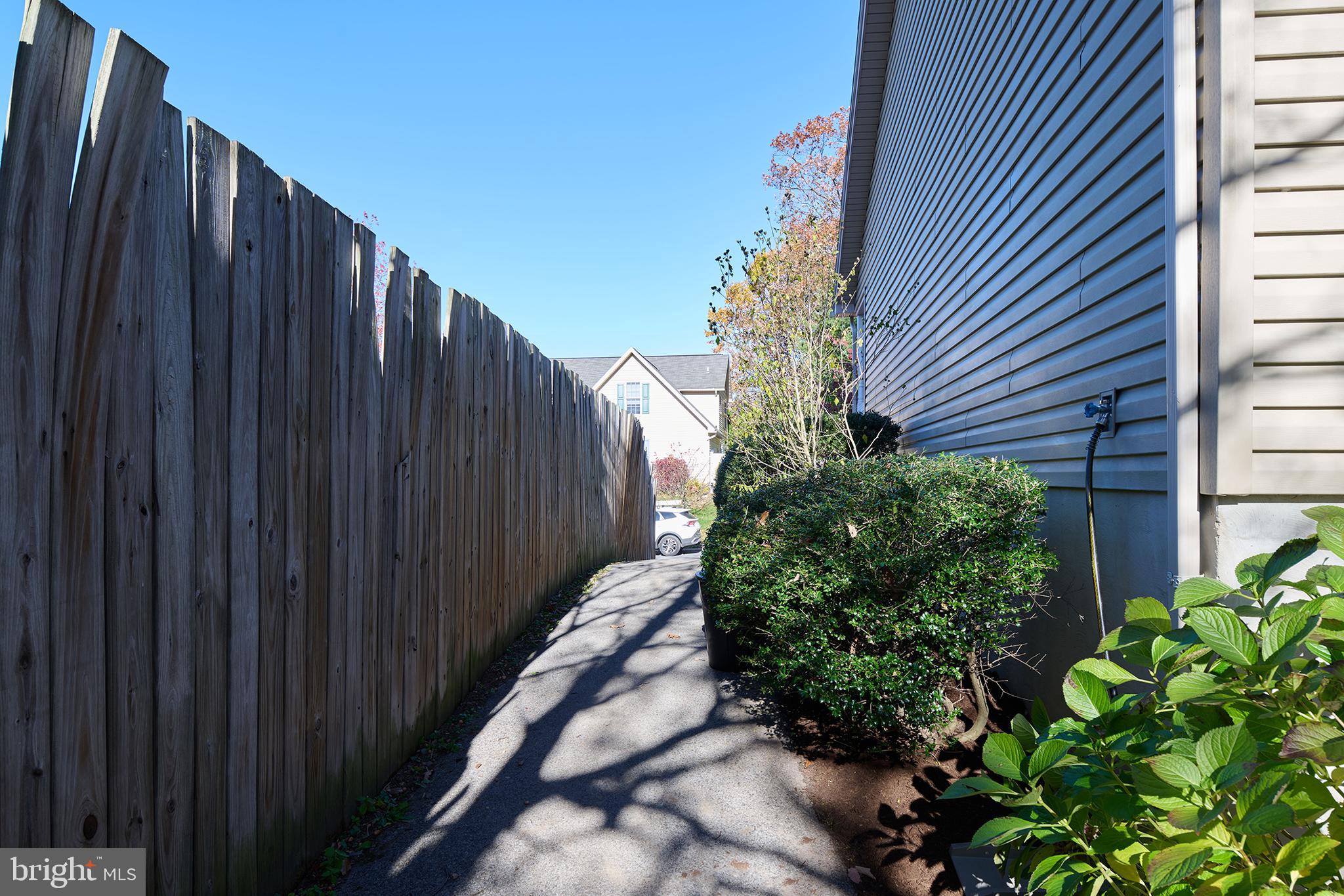 VISTA WOODS - Residential